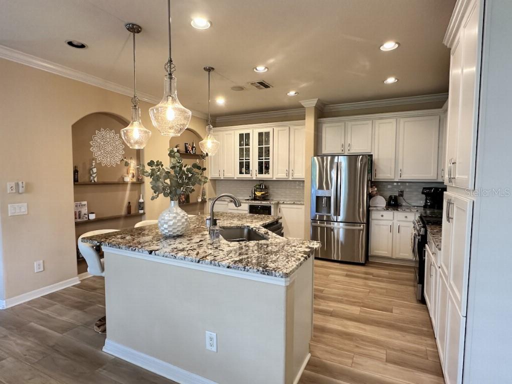 Image 3 of 22 For 11107 Green Park Circle