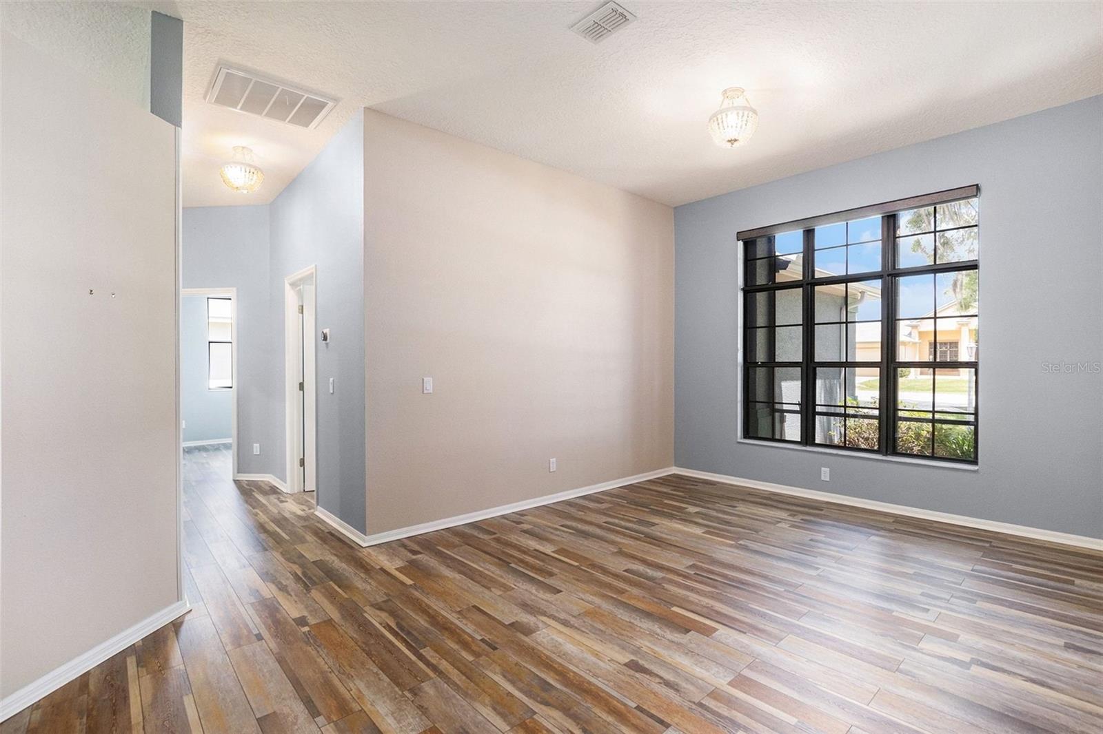 Image 13 of 35 For 3037 Folkestone Loop