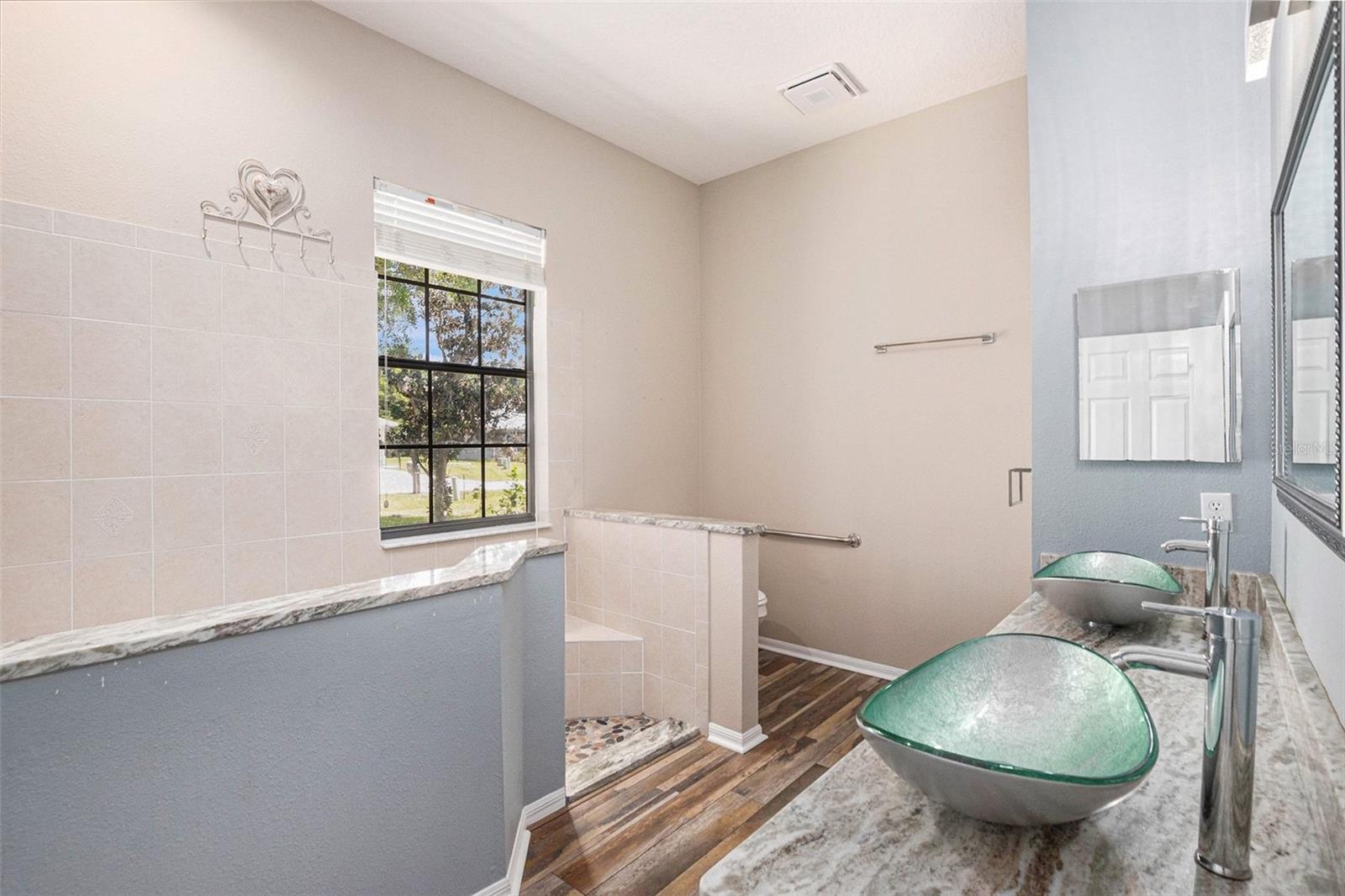 Image 30 of 35 For 3037 Folkestone Loop