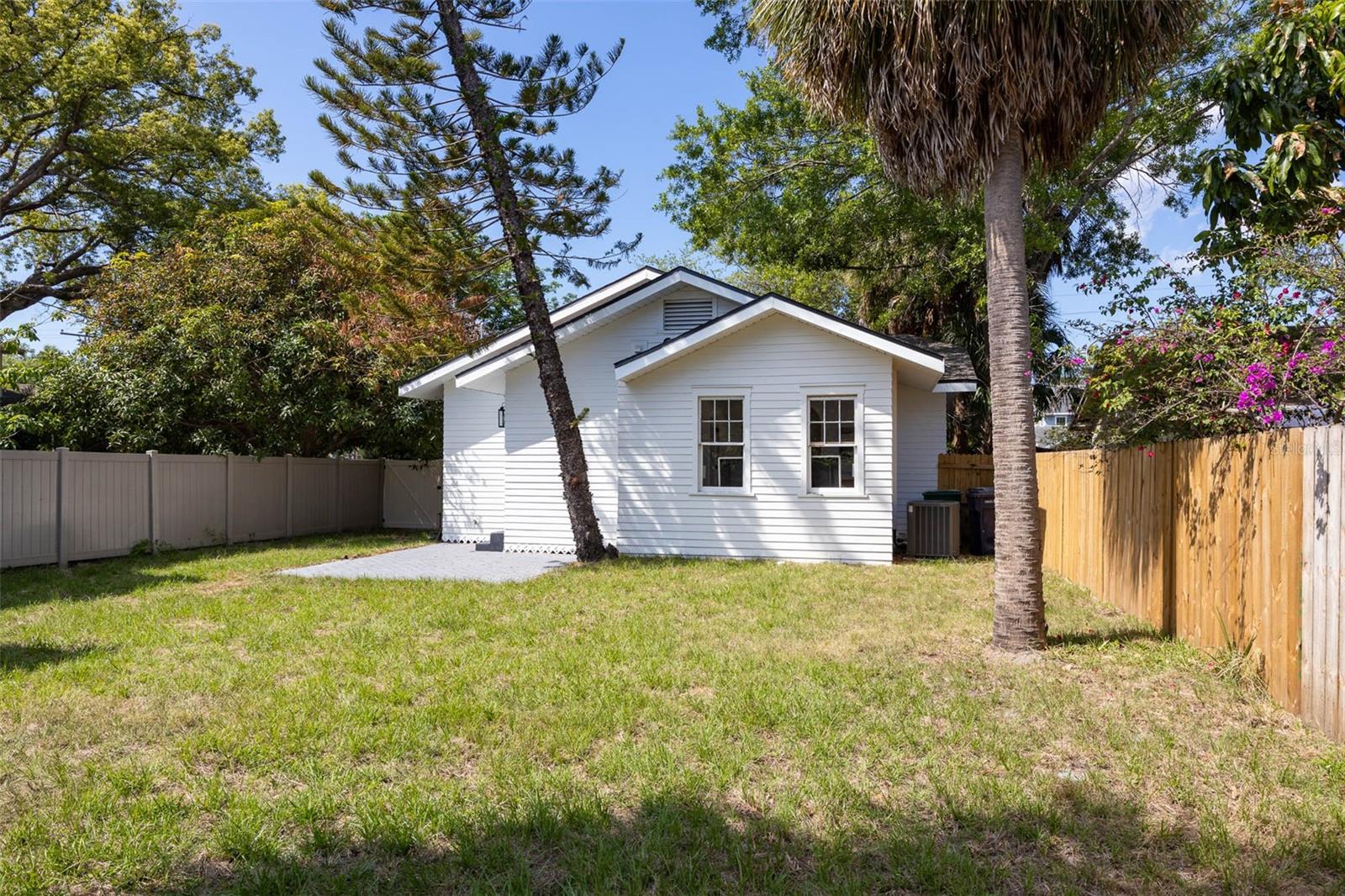 Image 29 of 41 For 2507 Ridgewood Avenue