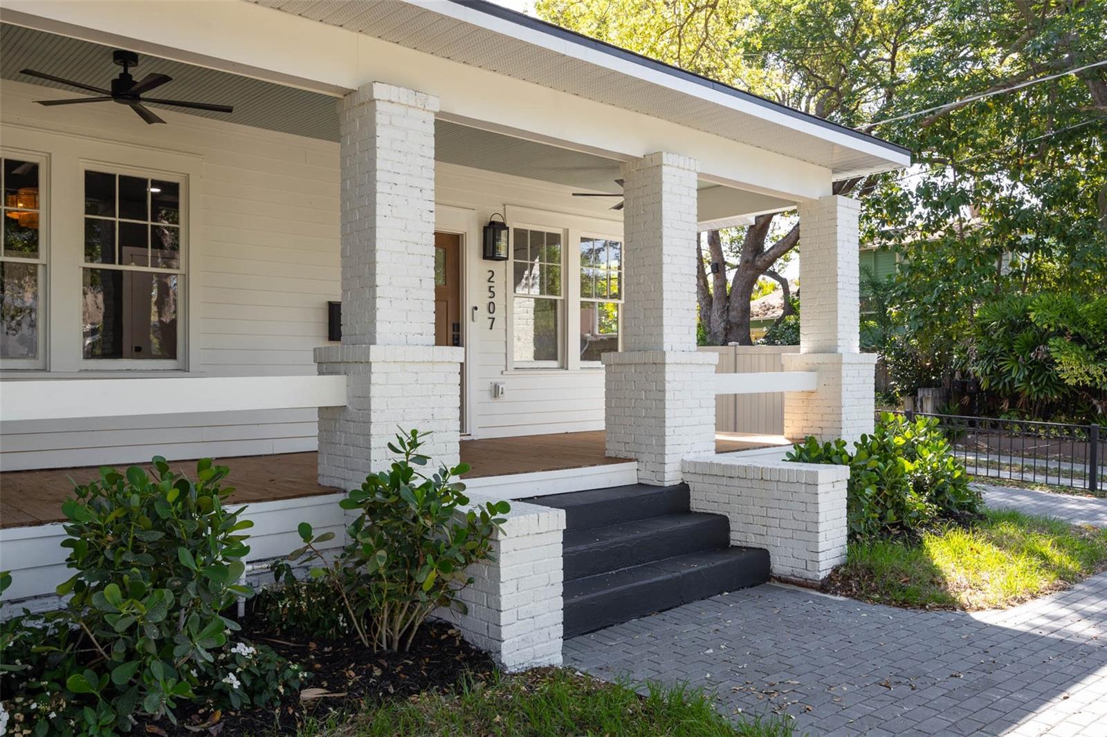 Image 3 of 41 For 2507 Ridgewood Avenue