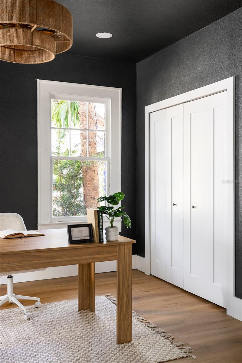 Image 32 of 41 For 2507 Ridgewood Avenue