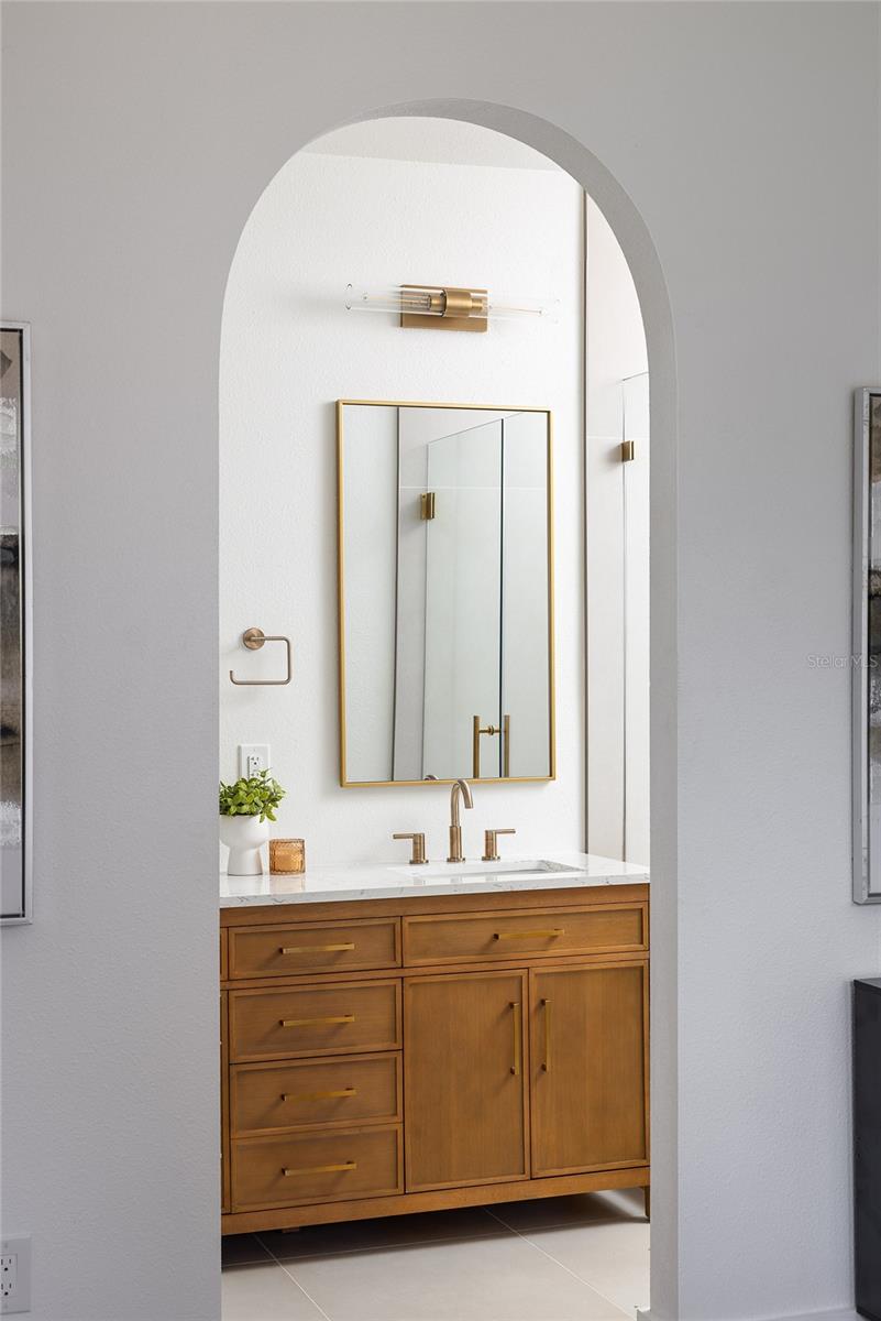 Image 38 of 41 For 2507 Ridgewood Avenue