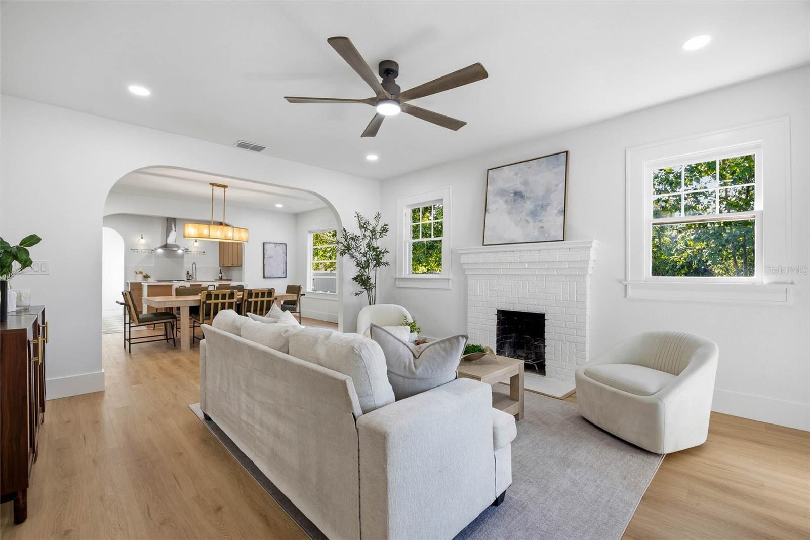 Image 5 of 41 For 2507 Ridgewood Avenue