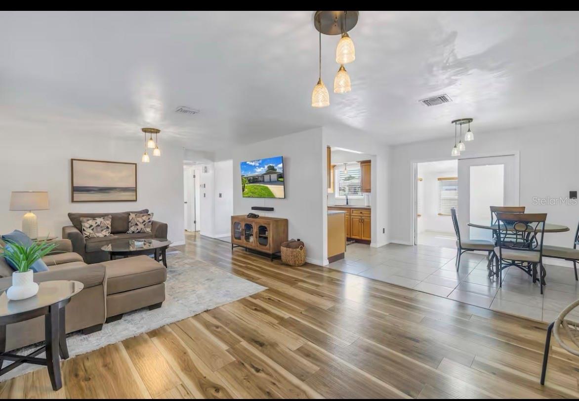 Image 3 of 11 For 8199 115th Street