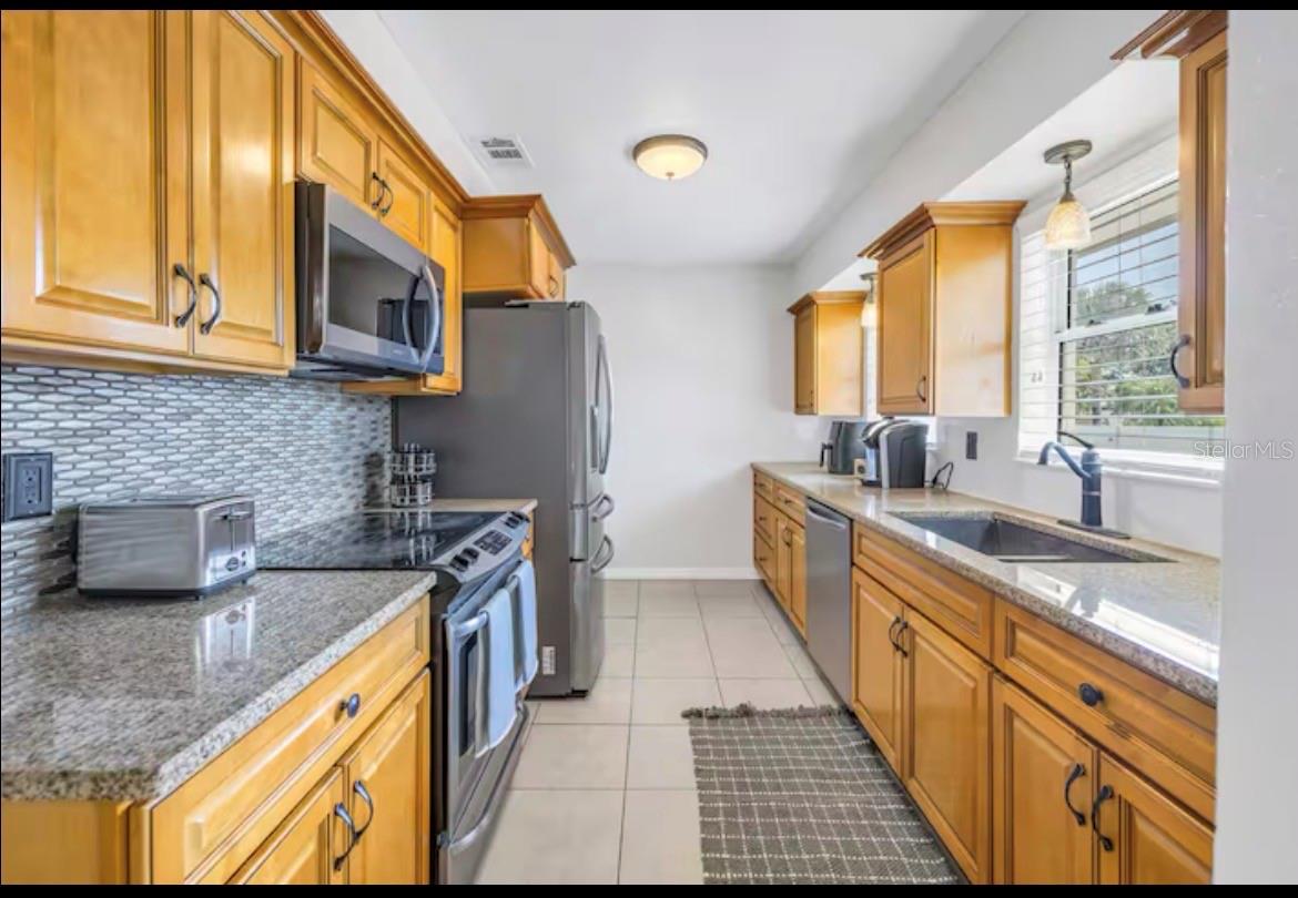 Image 7 of 11 For 8199 115th Street