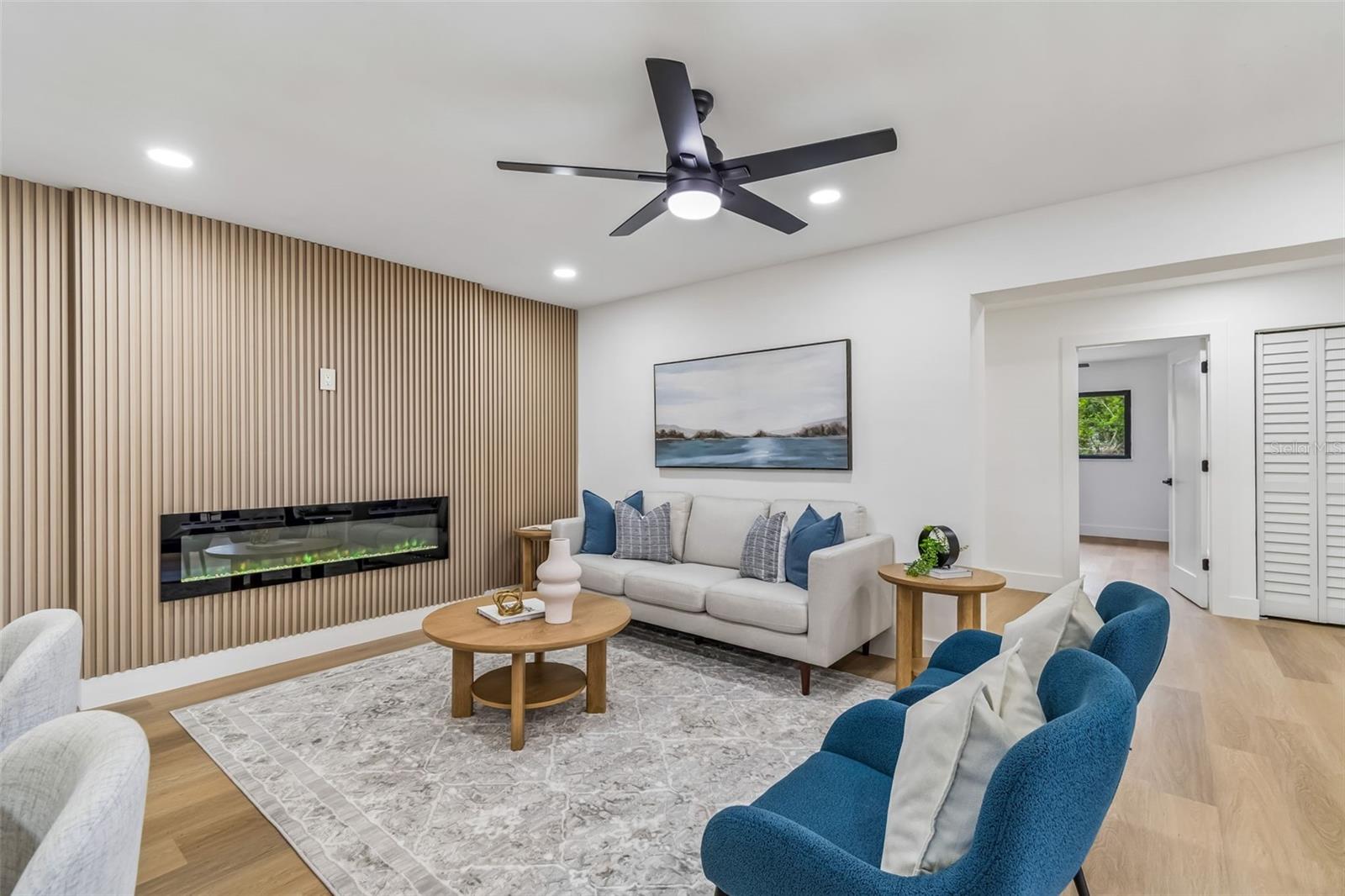 Image 13 of 74 For 2550 Gomaz Way S