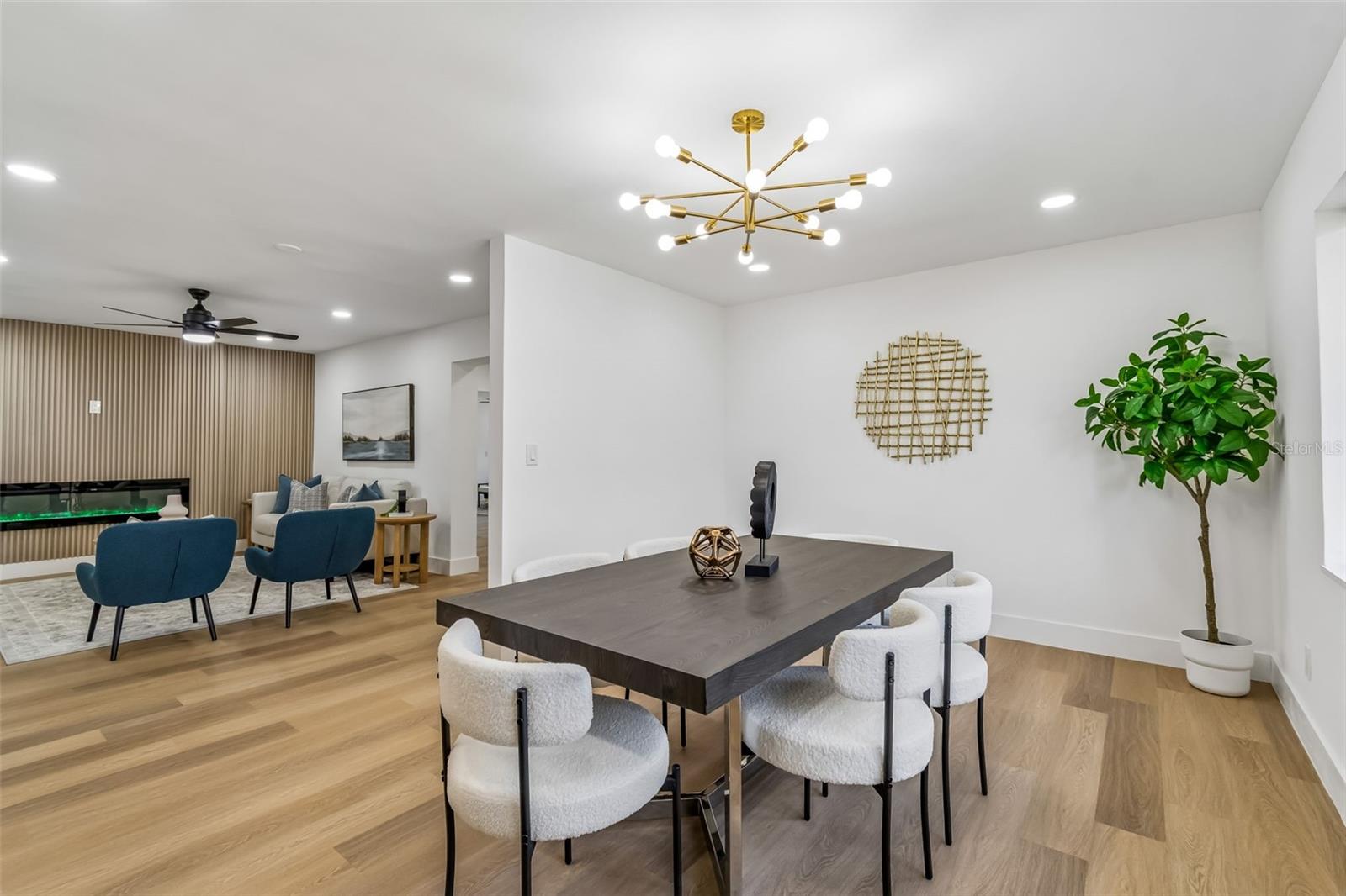 Image 20 of 74 For 2550 Gomaz Way S