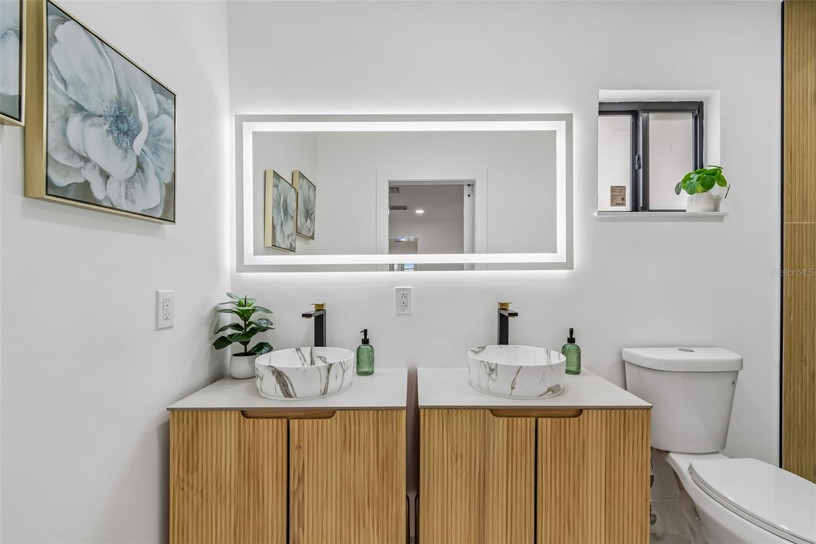 Image 26 of 74 For 2550 Gomaz Way S