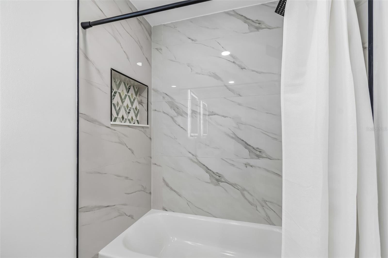 Image 31 of 74 For 2550 Gomaz Way S