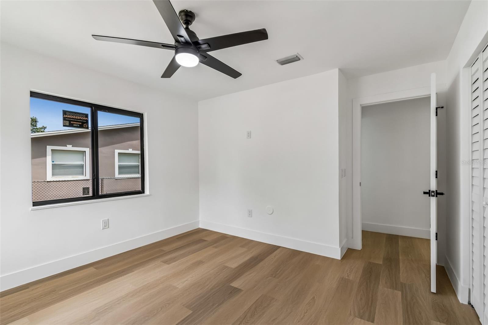 Image 36 of 74 For 2550 Gomaz Way S