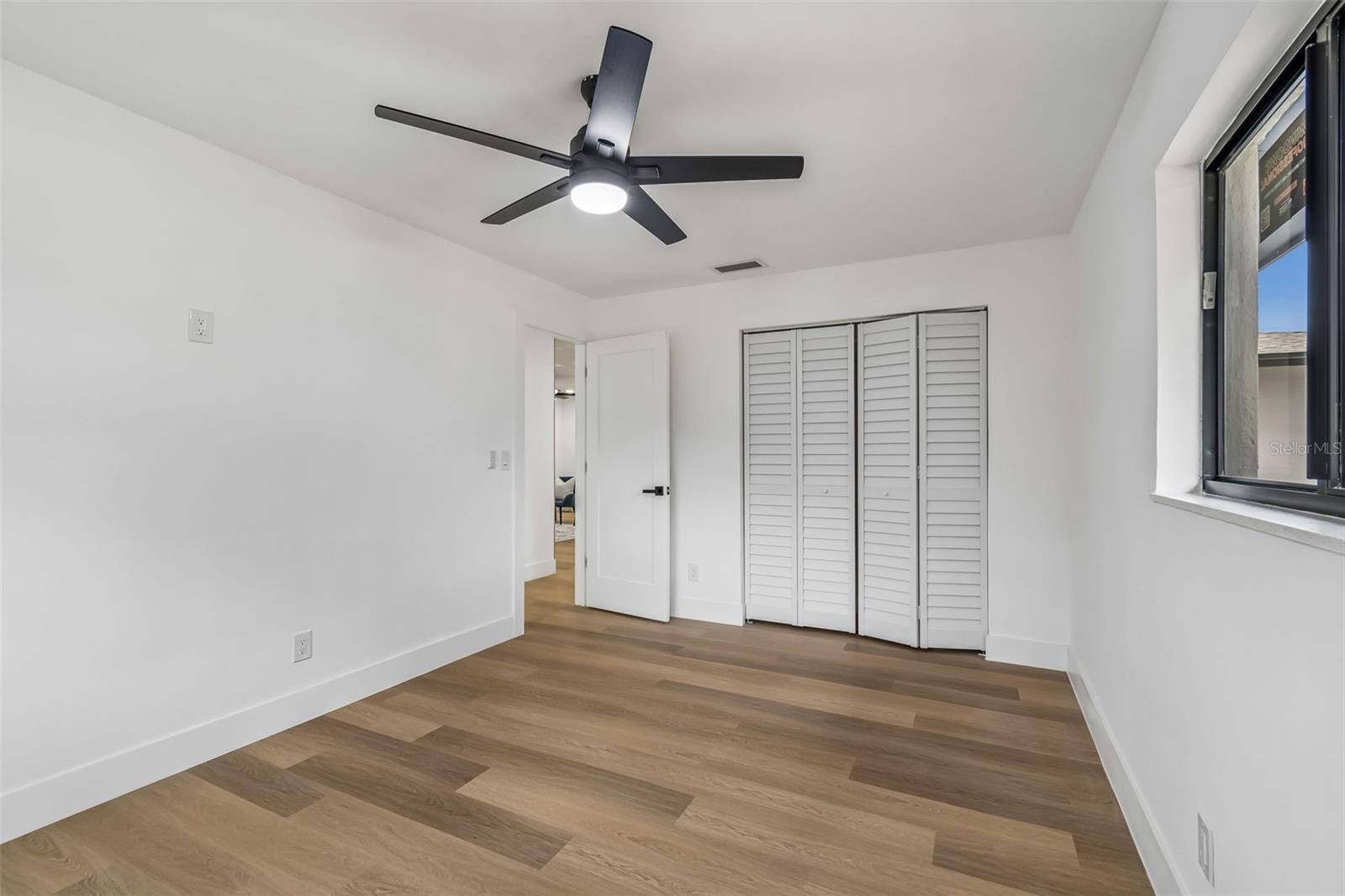 Image 37 of 74 For 2550 Gomaz Way S