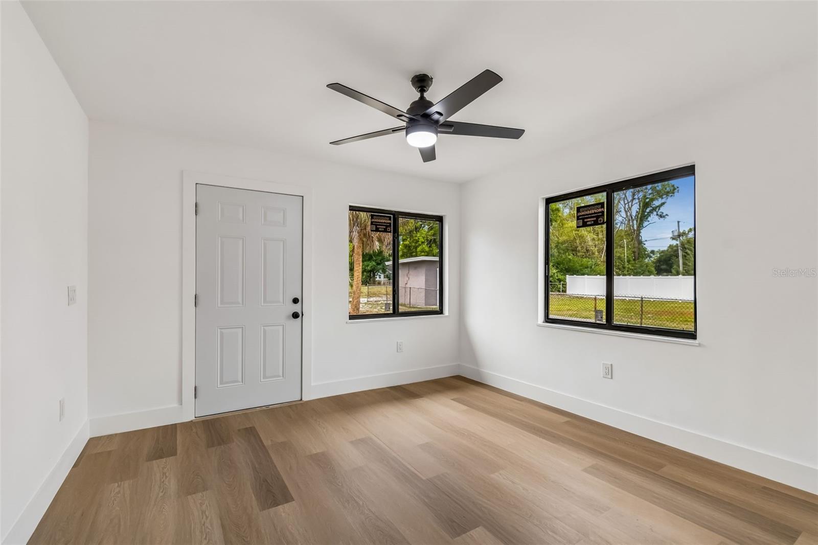 Image 39 of 74 For 2550 Gomaz Way S