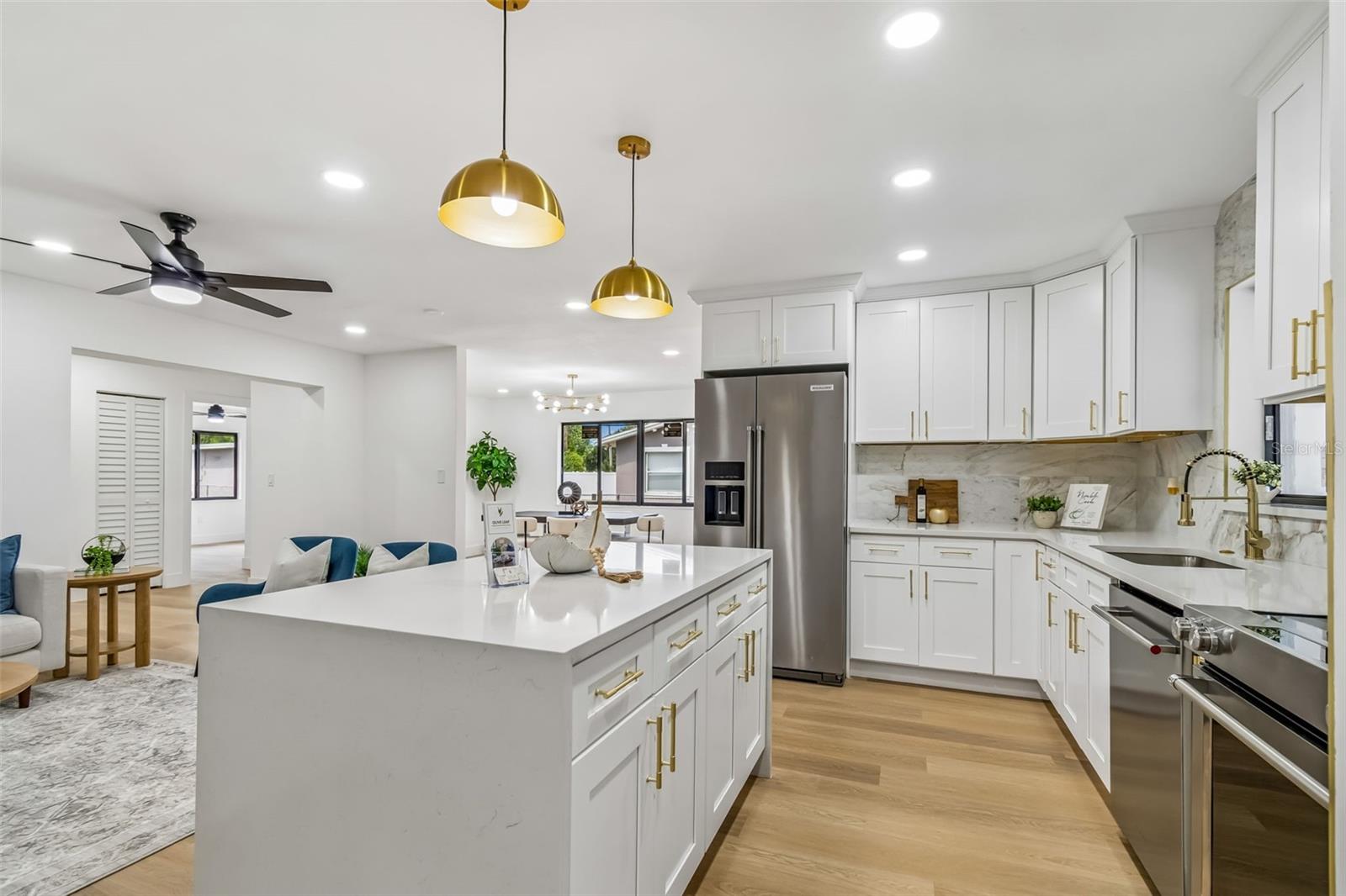 Image 4 of 74 For 2550 Gomaz Way S