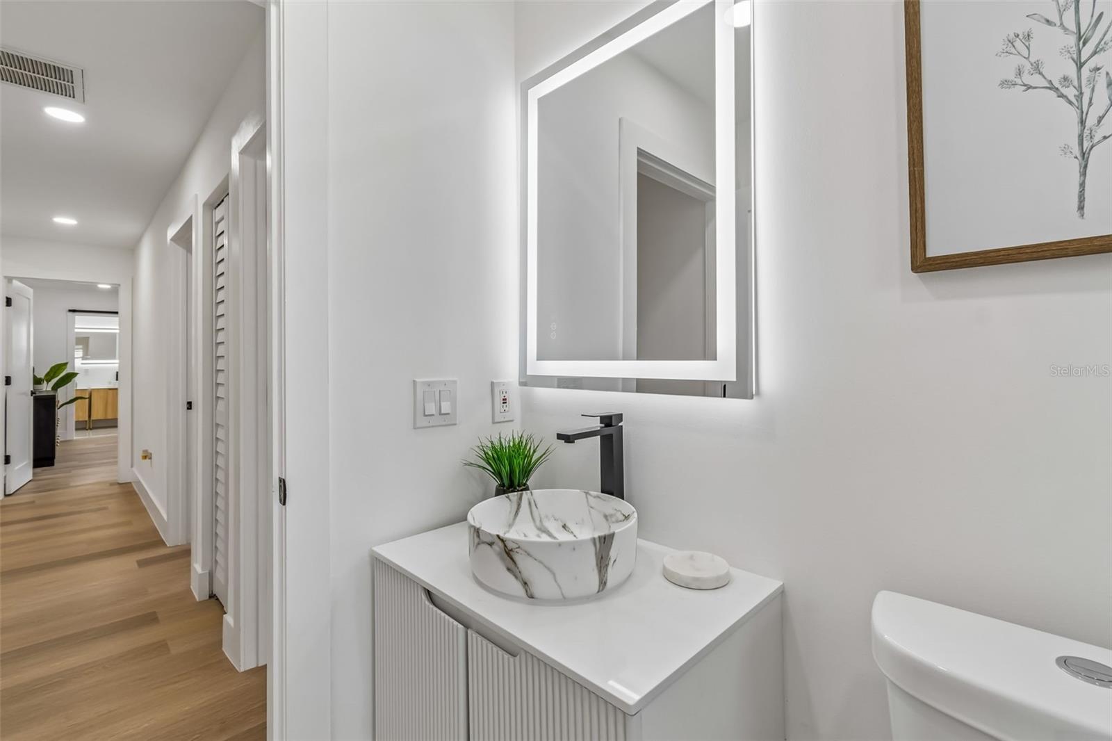 Image 40 of 74 For 2550 Gomaz Way S