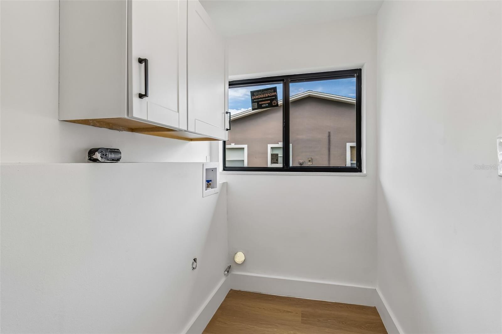 Image 43 of 74 For 2550 Gomaz Way S