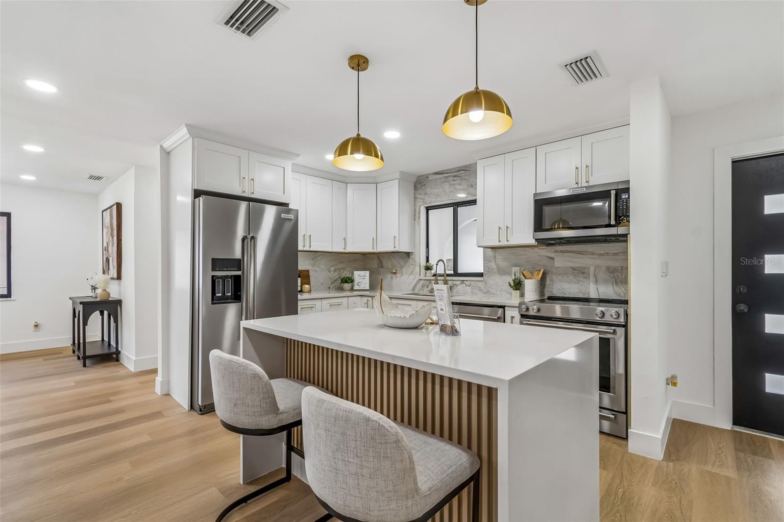 Image 5 of 74 For 2550 Gomaz Way S