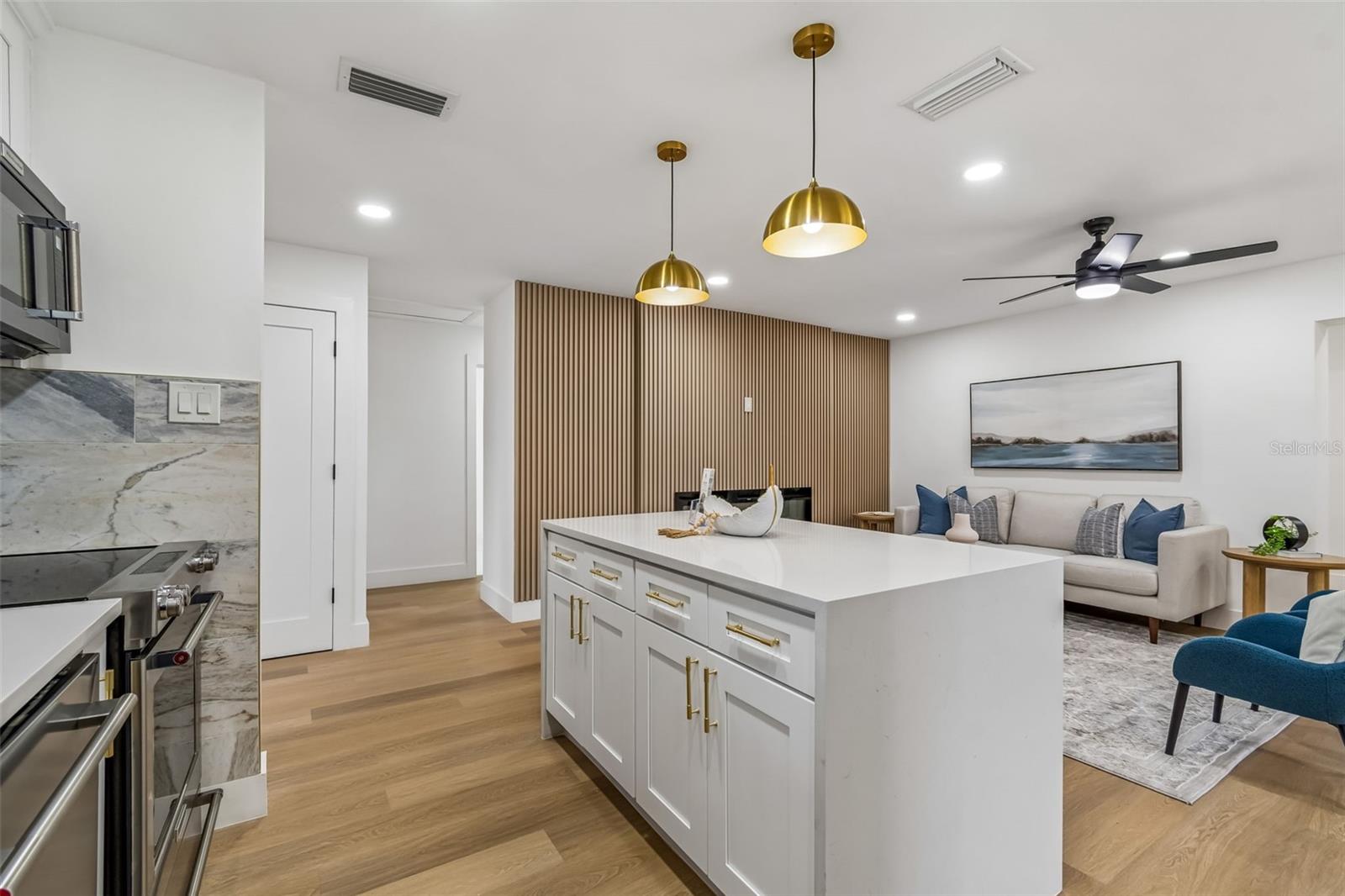 Image 8 of 74 For 2550 Gomaz Way S