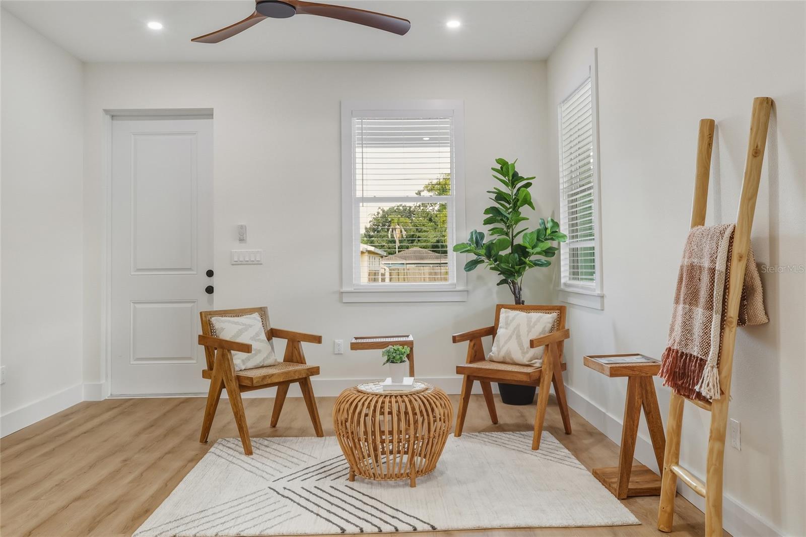 Image 20 of 44 For 1515 Knollwood Street