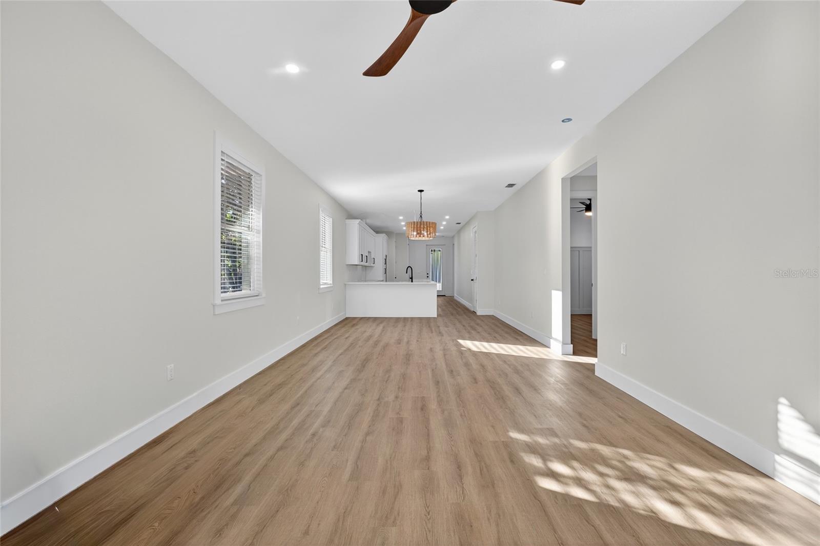 Image 24 of 44 For 1515 Knollwood Street