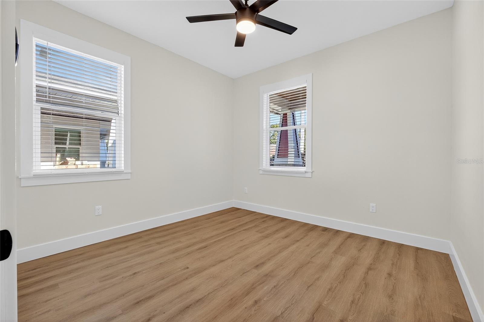 Image 38 of 44 For 1515 Knollwood Street