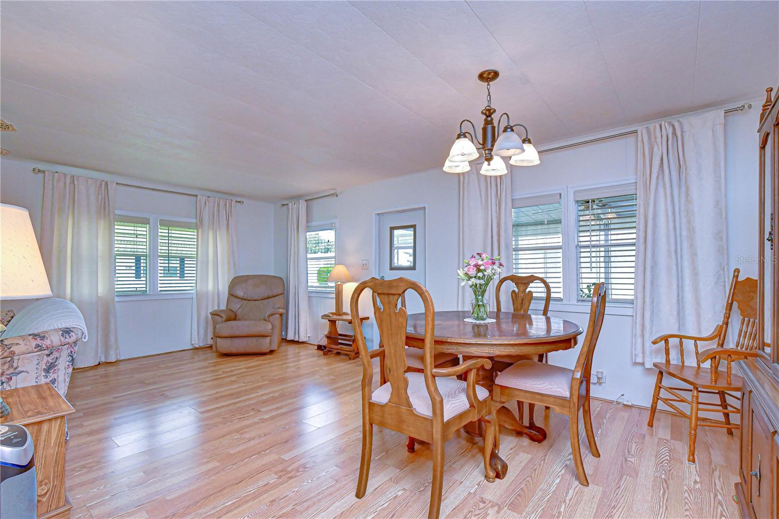 Image 19 of 56 For 37248 Kinkaid Drive