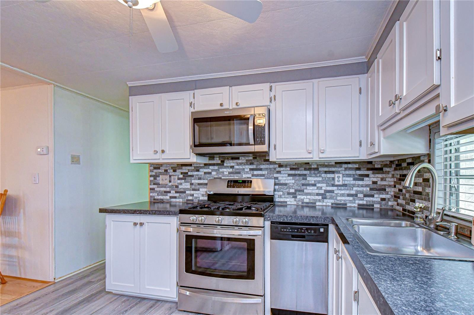 Image 8 of 56 For 37248 Kinkaid Drive