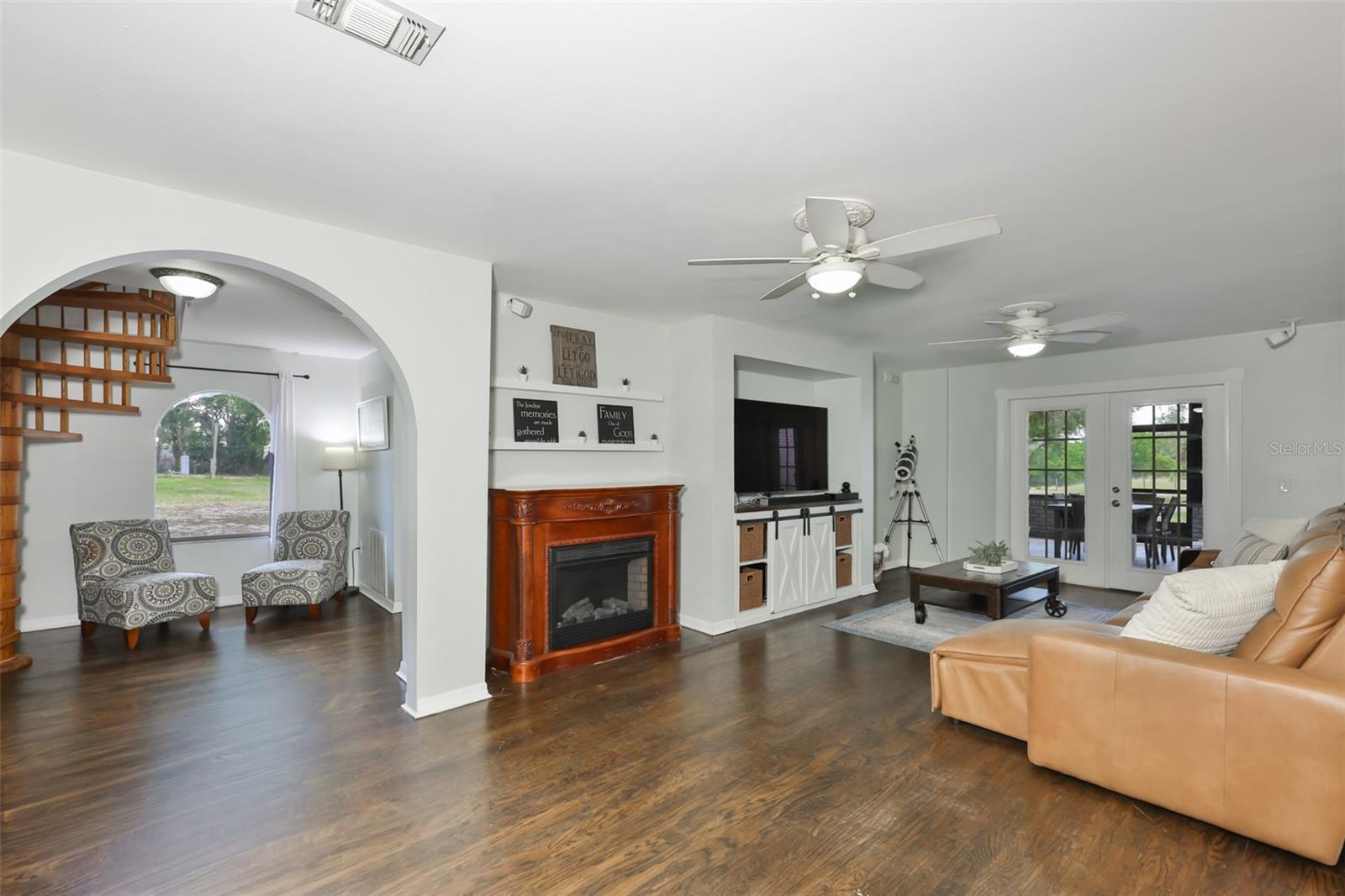 Image 14 of 47 For 2802 Hideaway Lane