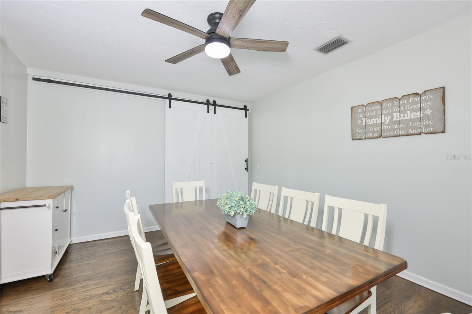 Image 3 of 47 For 2802 Hideaway Lane