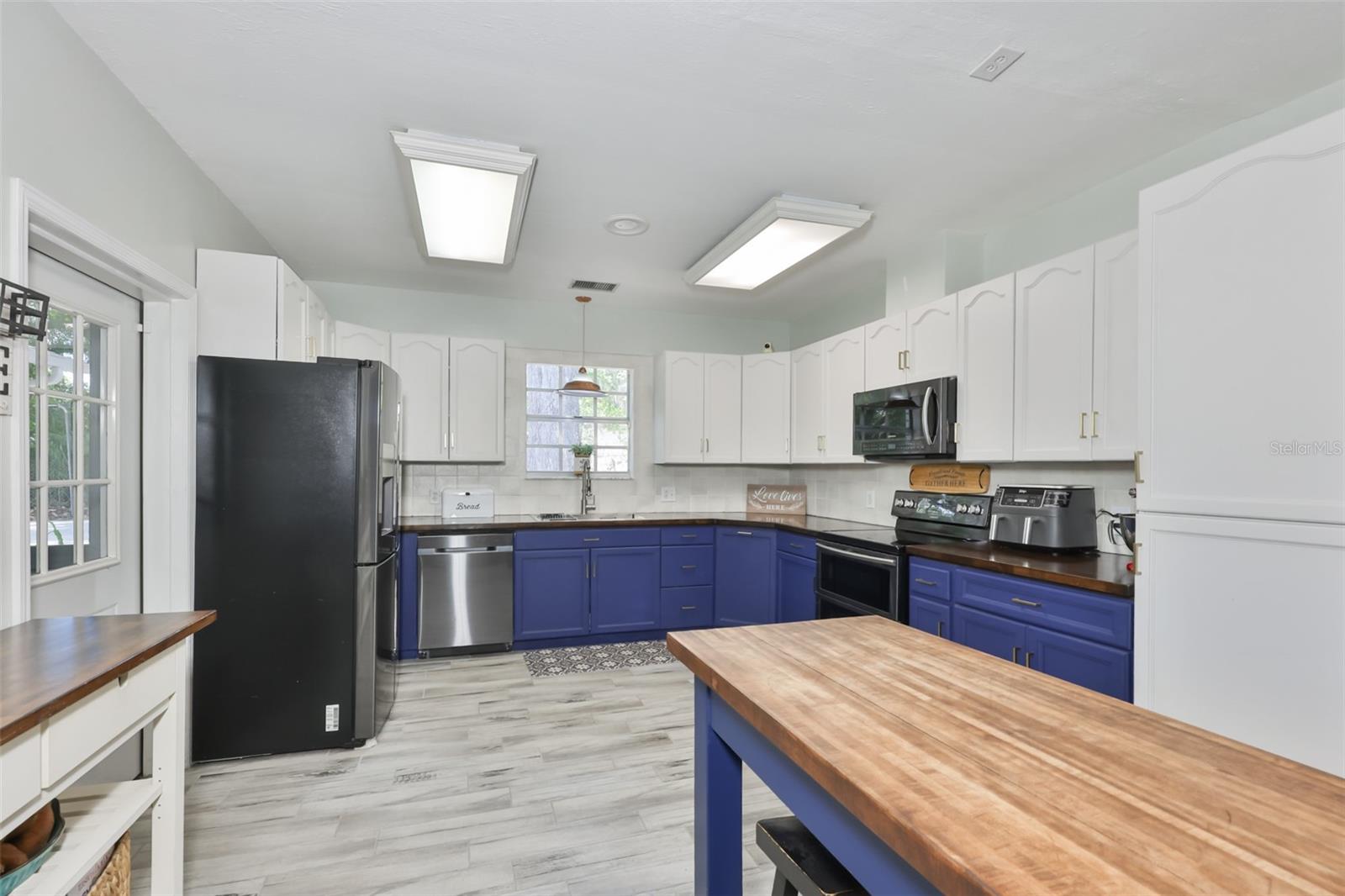 Image 6 of 47 For 2802 Hideaway Lane