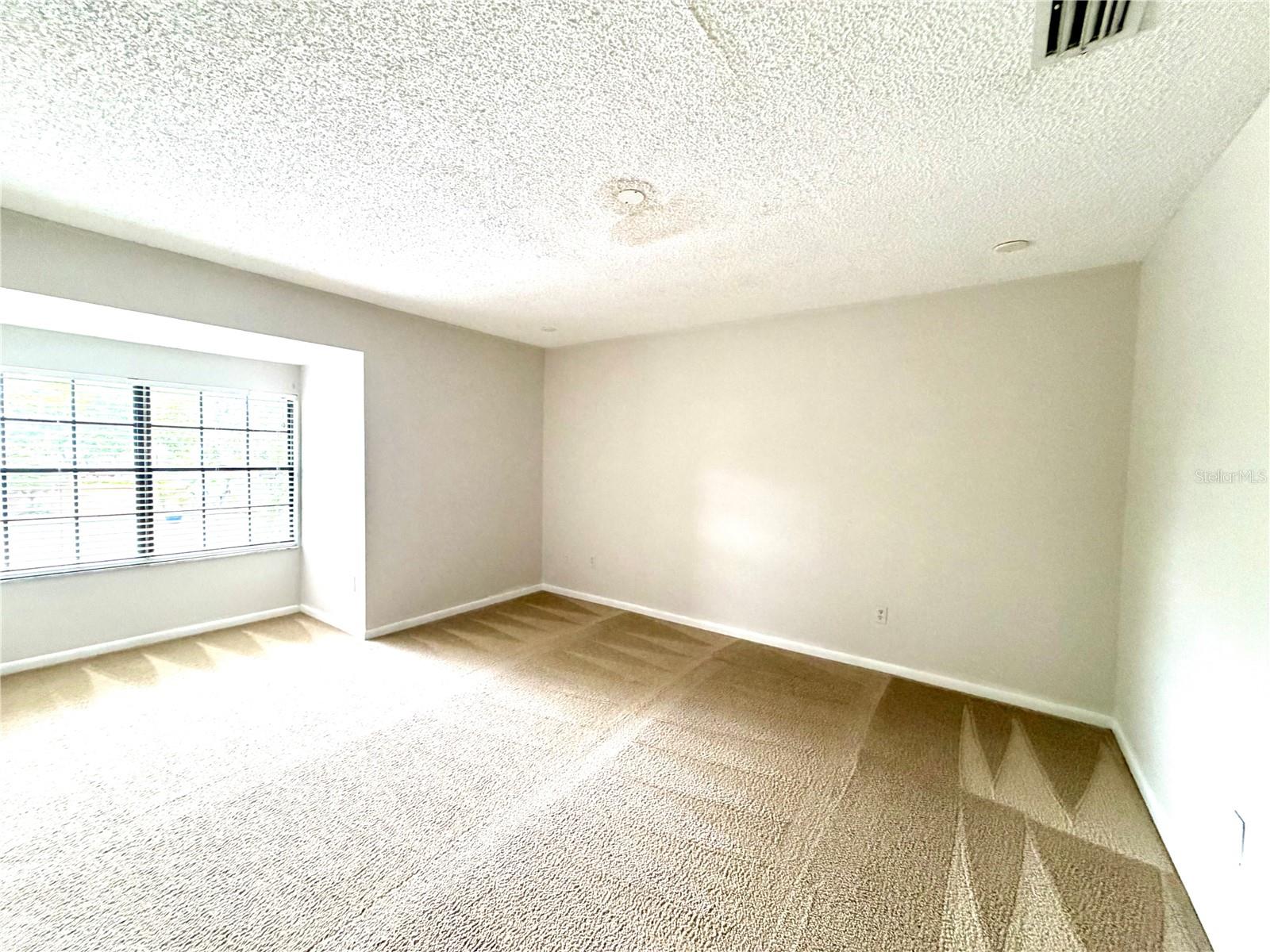 Image 10 of 25 For 14904 Lake Forest Drive