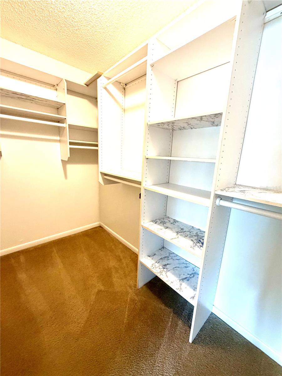 Image 11 of 25 For 14904 Lake Forest Drive