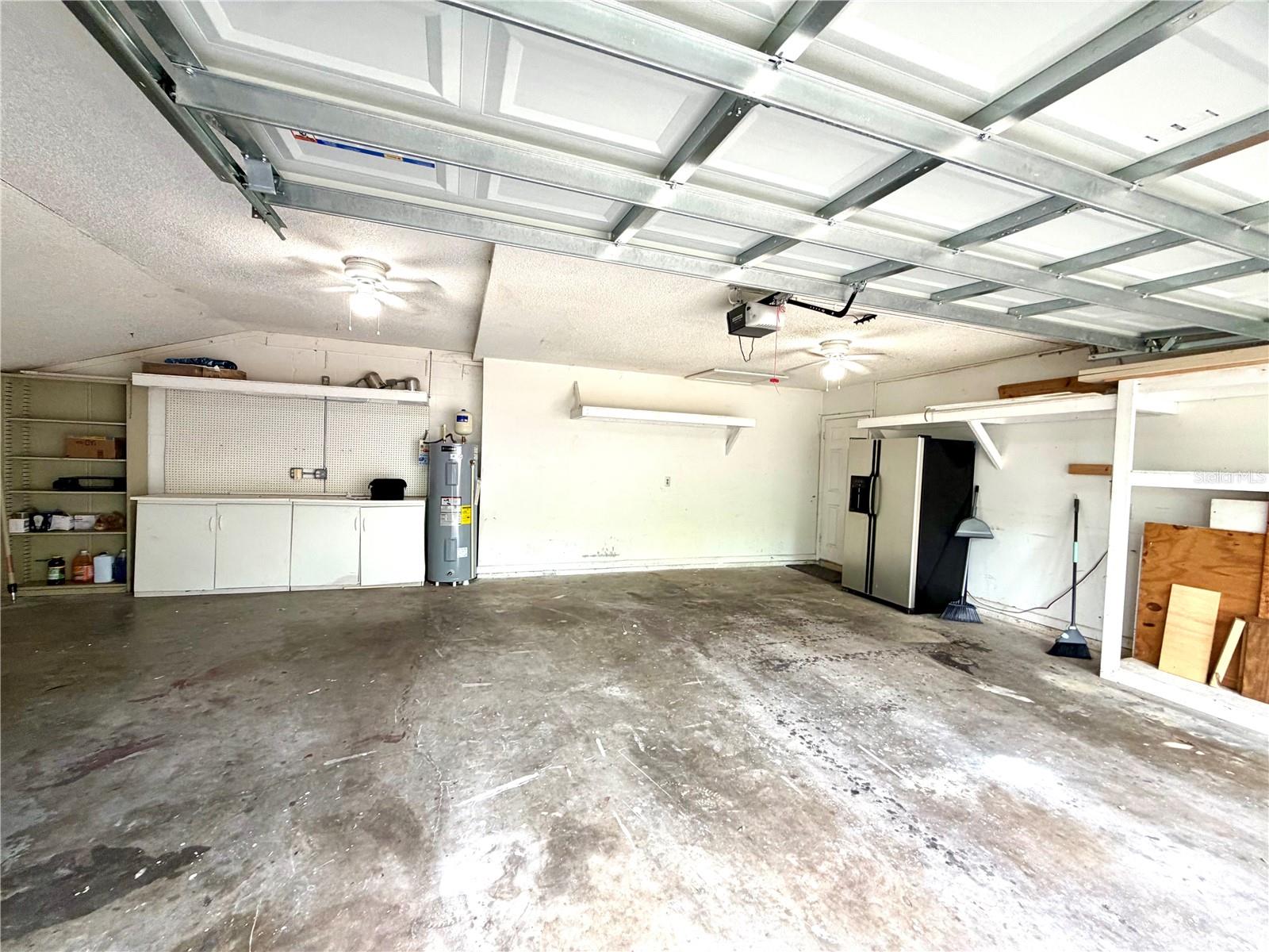 Image 19 of 25 For 14904 Lake Forest Drive