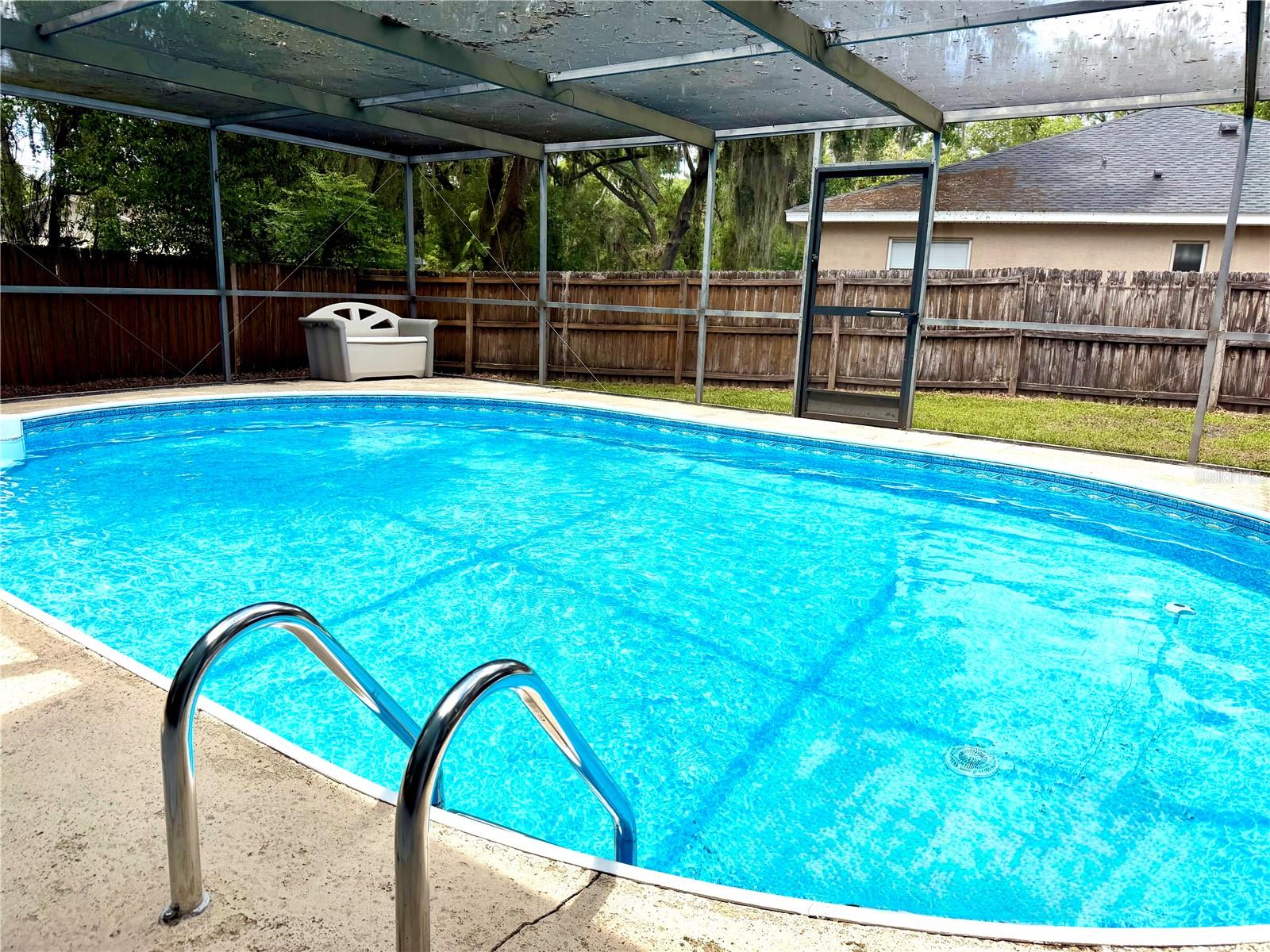 Image 20 of 25 For 14904 Lake Forest Drive