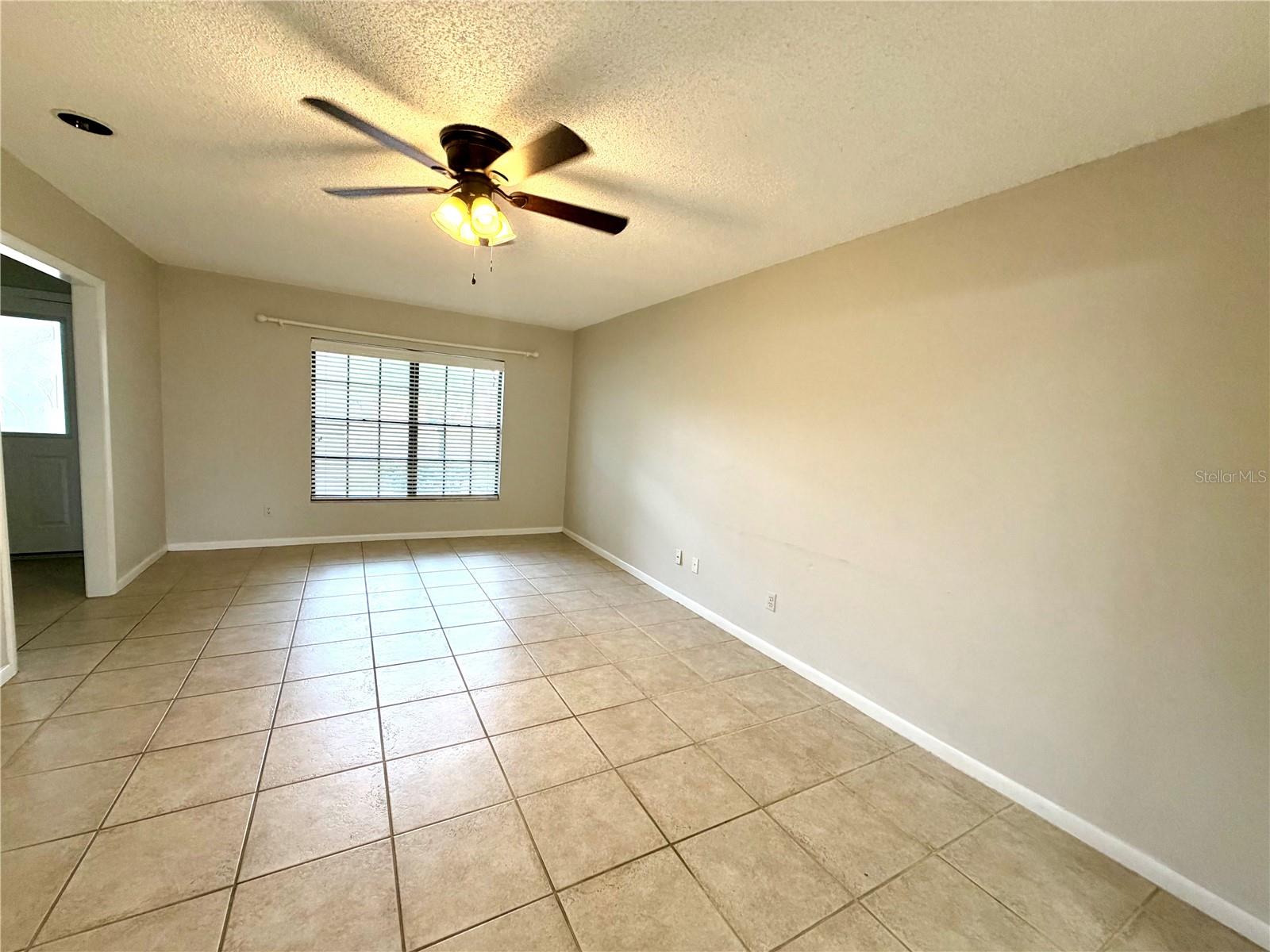 Image 5 of 25 For 14904 Lake Forest Drive