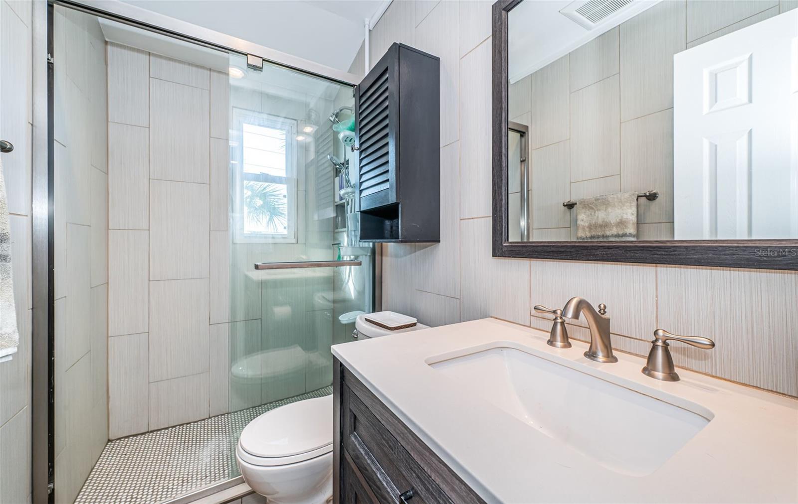 Image 18 of 37 For 2 Causeway Boulevard 208