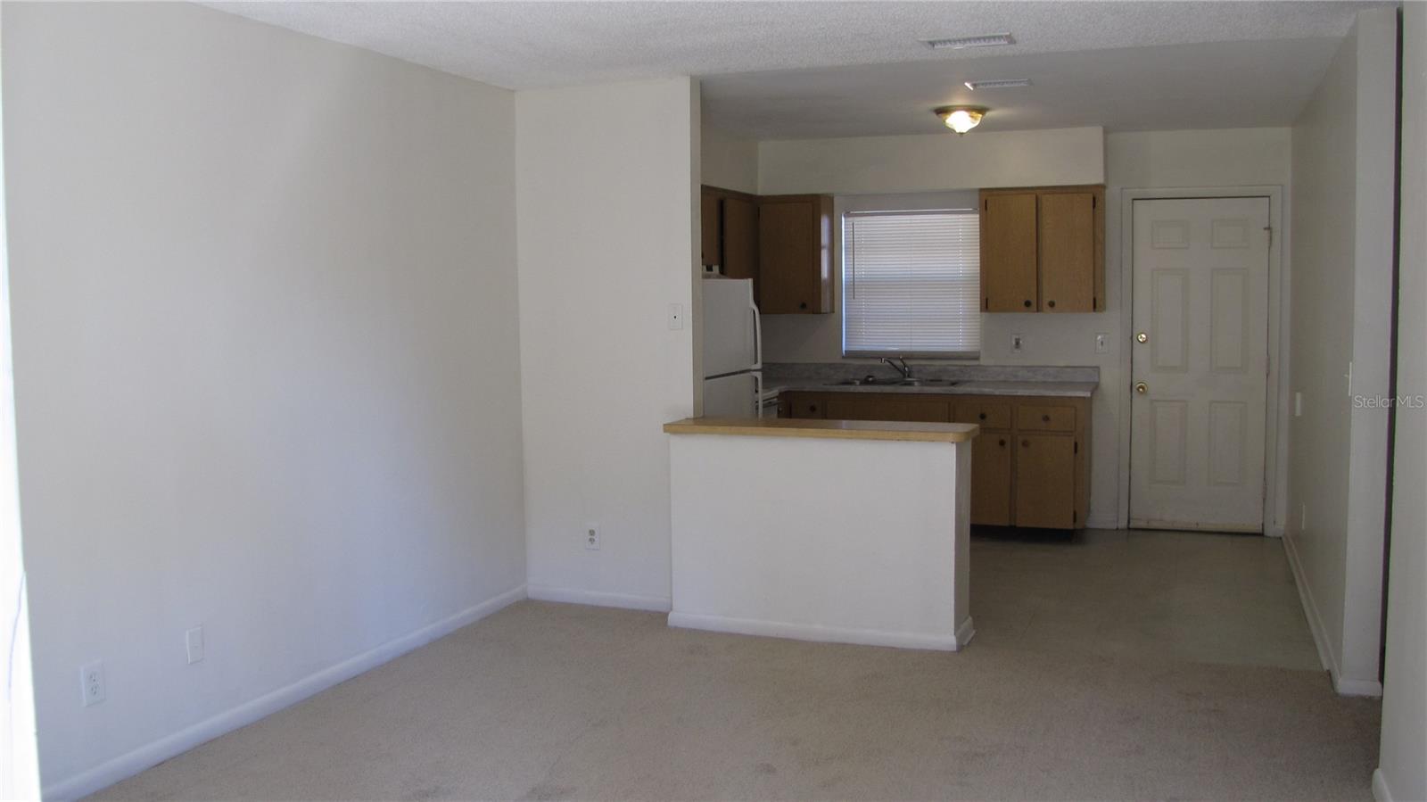 Image 4 of 11 For 5215 Columbus Drive A