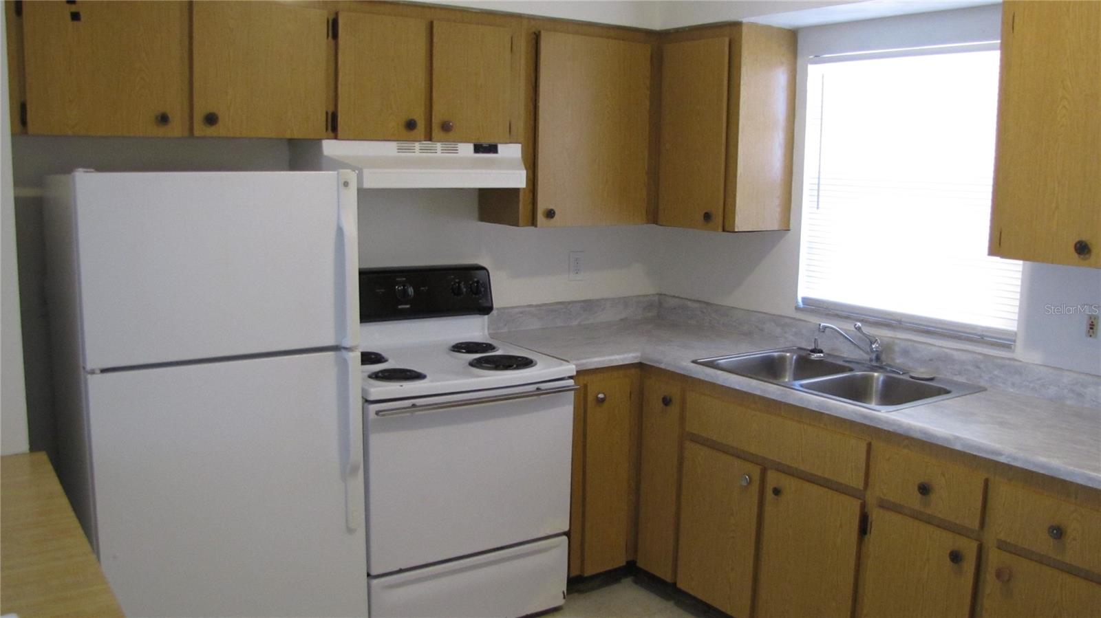 Image 5 of 11 For 5215 Columbus Drive A