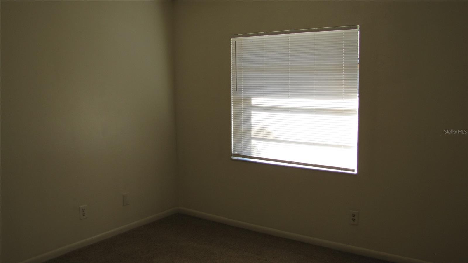 Image 9 of 11 For 5215 Columbus Drive A