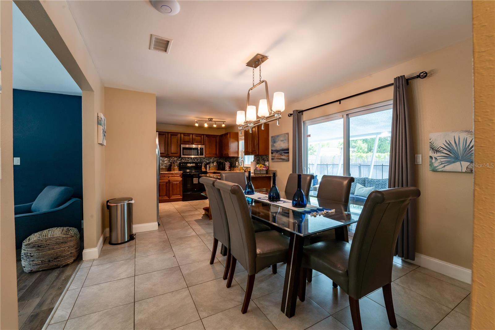 Image 18 of 29 For 6007 Himes Avenue