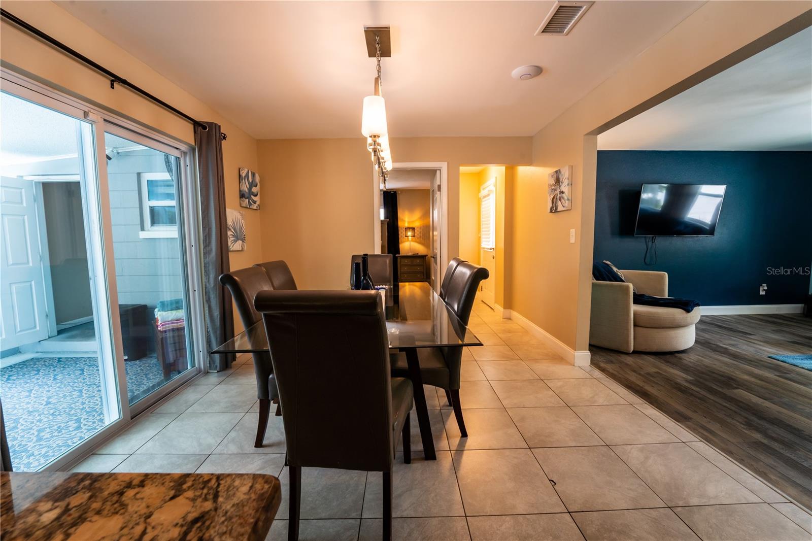 Image 20 of 29 For 6007 Himes Avenue