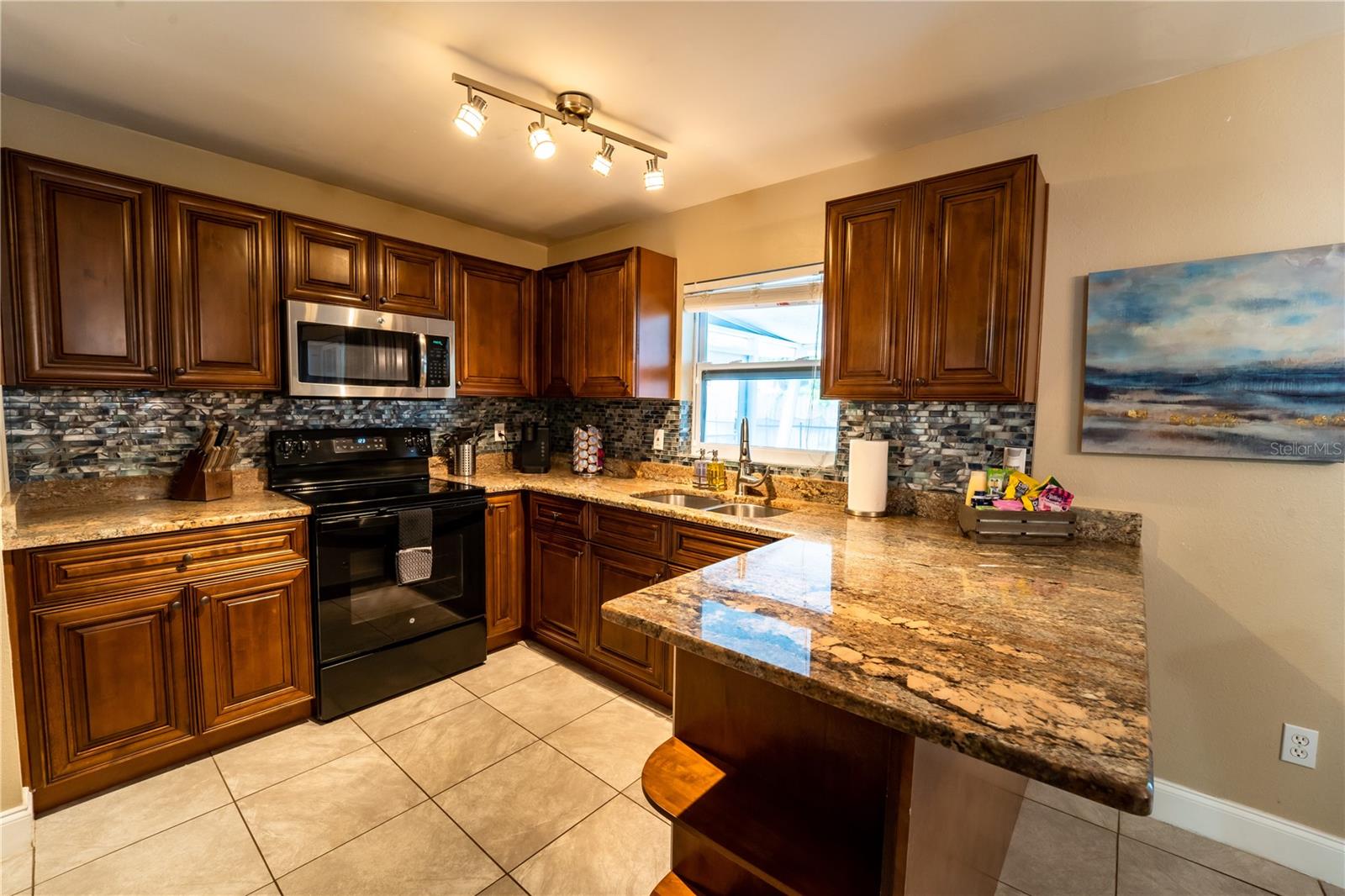 Image 22 of 29 For 6007 Himes Avenue