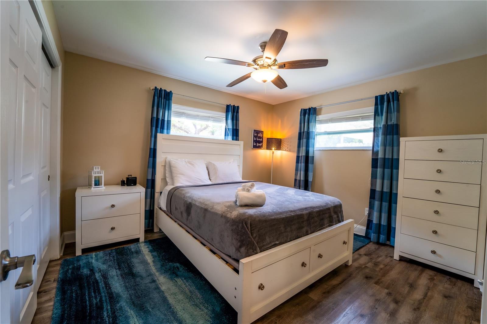 Image 5 of 29 For 6007 Himes Avenue