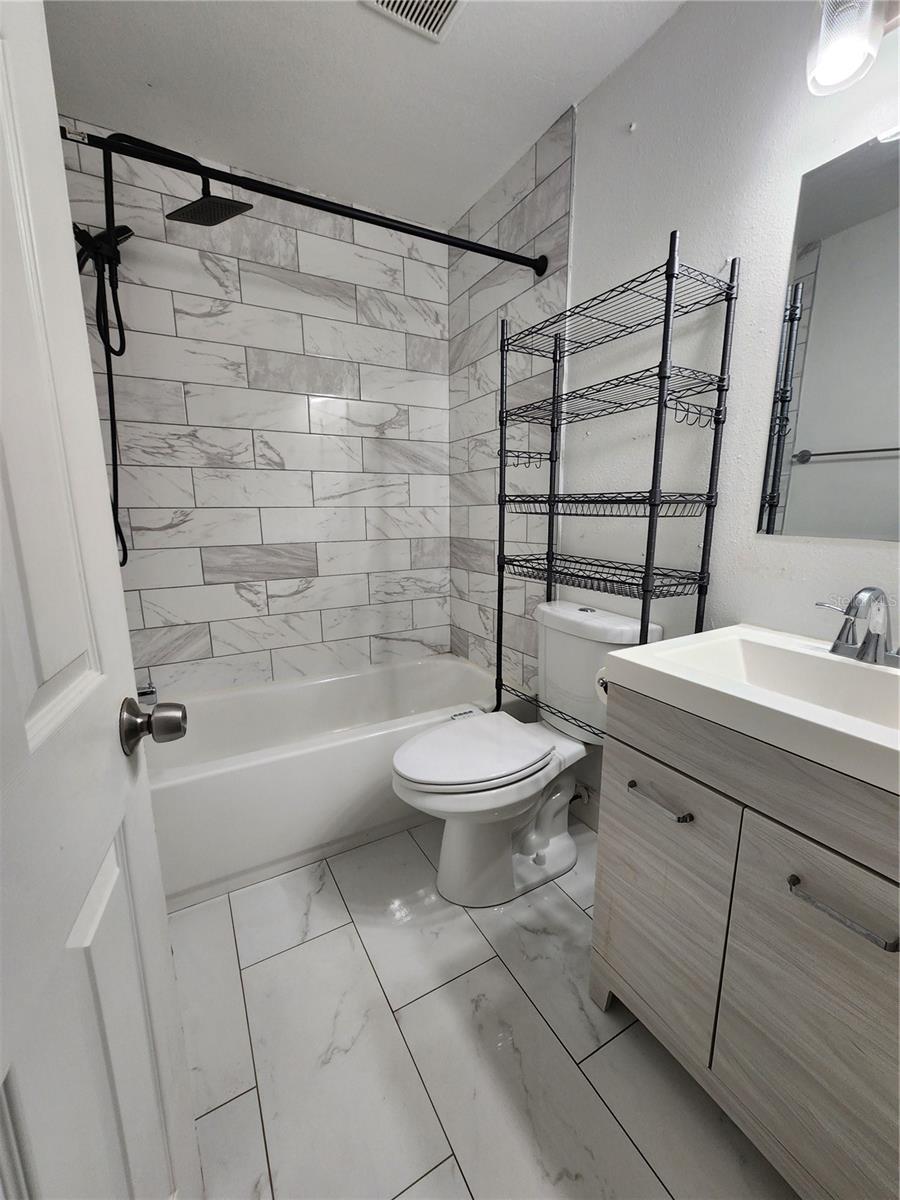 Image 7 of 17 For 5973 Mckee Lake Drive N