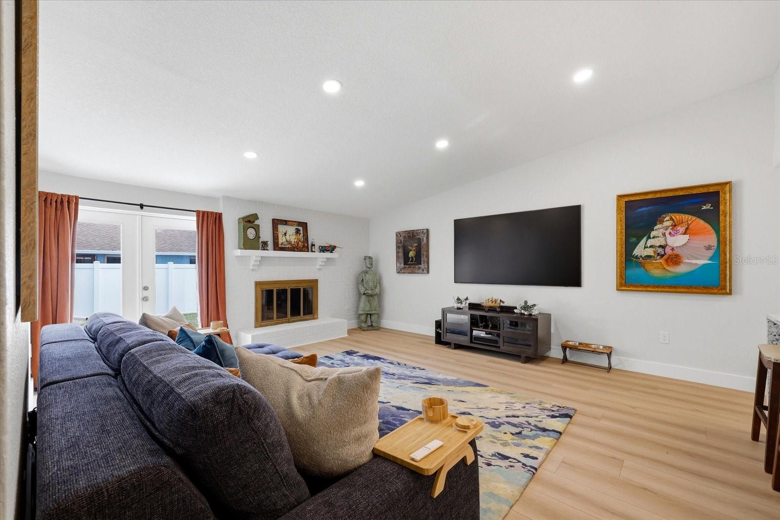 Image 12 of 45 For 12021 107th Court