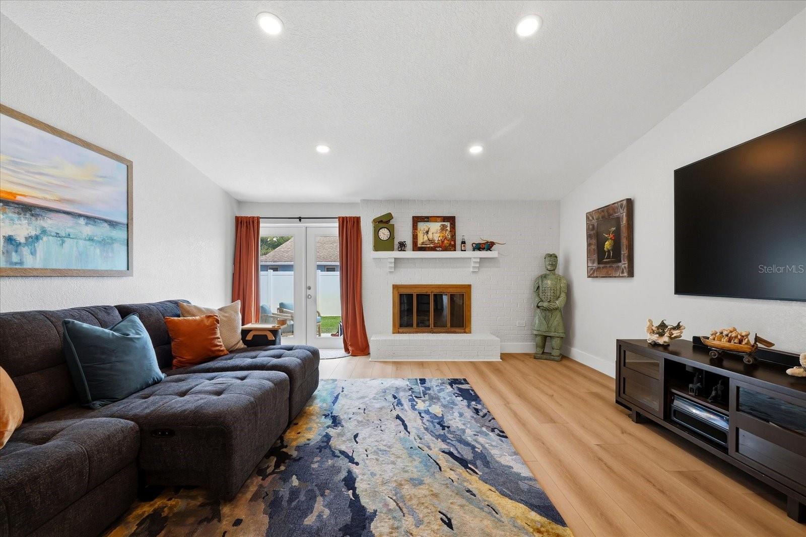 Image 13 of 45 For 12021 107th Court