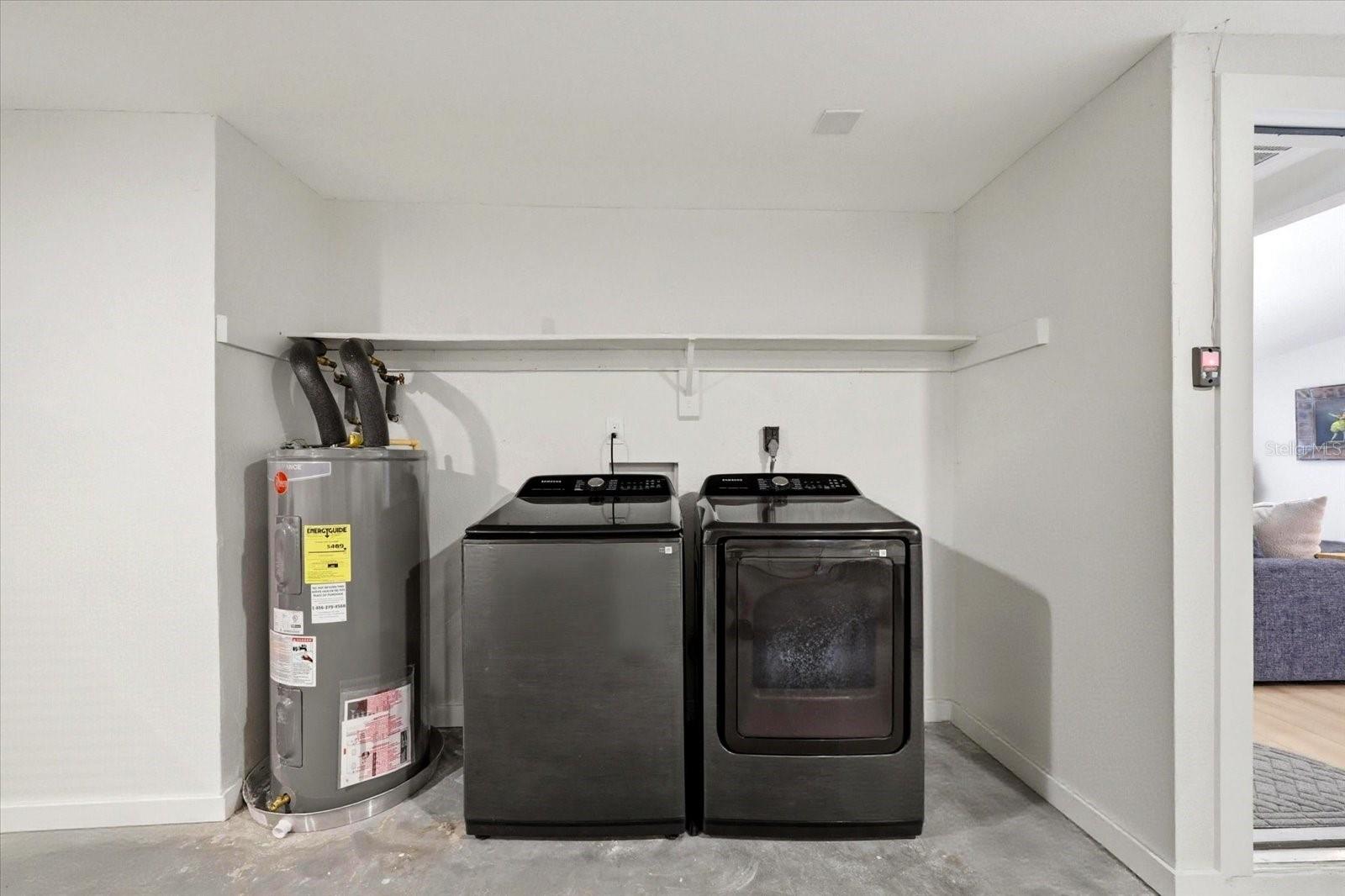 Image 27 of 45 For 12021 107th Court