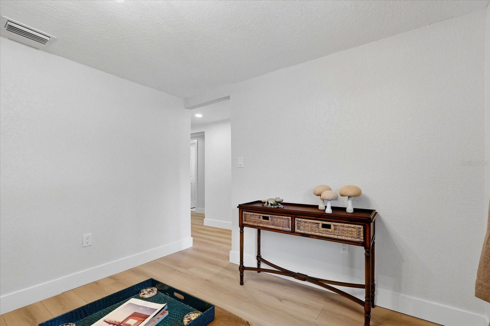 Image 5 of 45 For 12021 107th Court