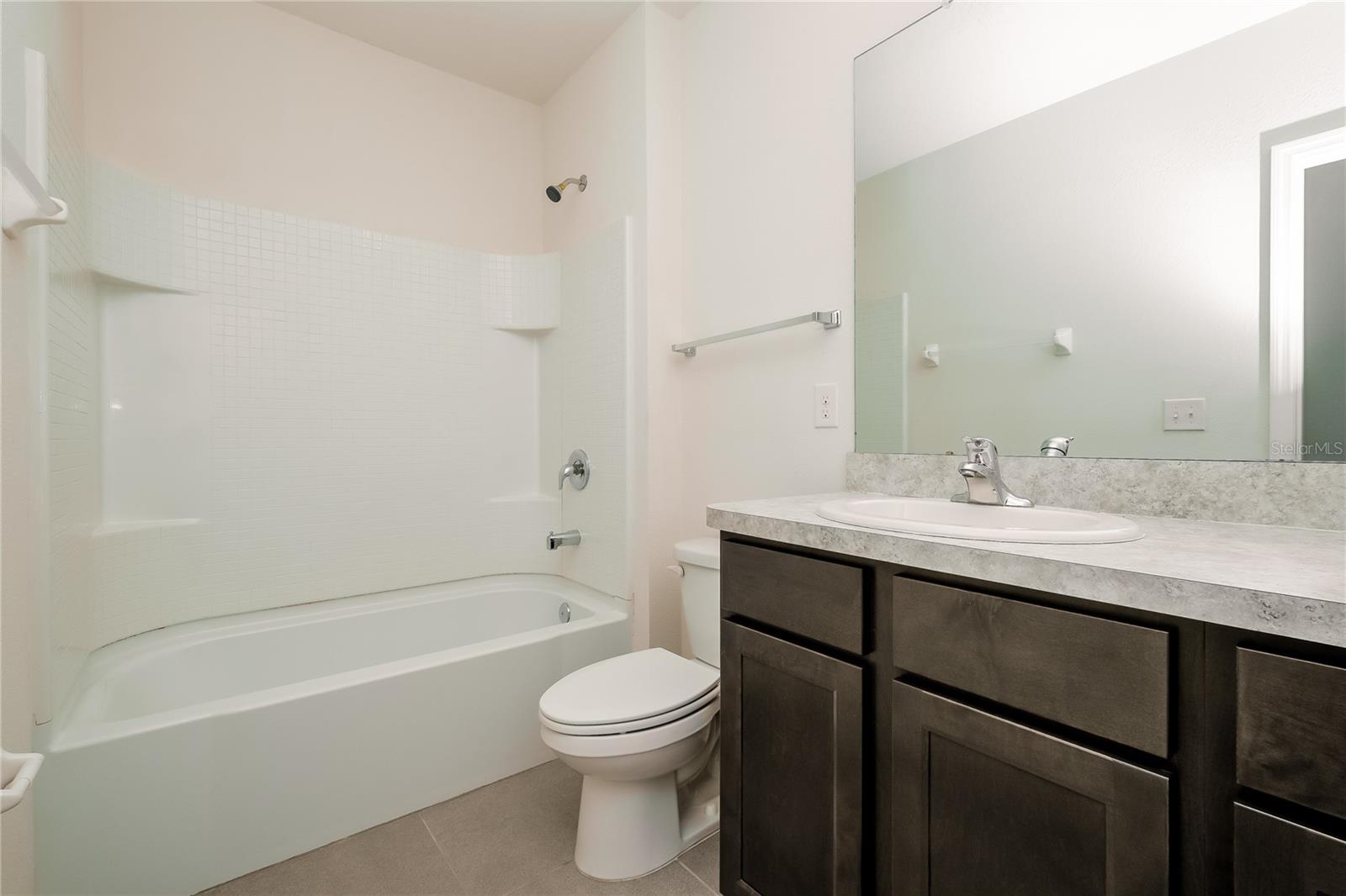 Image 6 of 15 For 4916 Willow Breeze Way