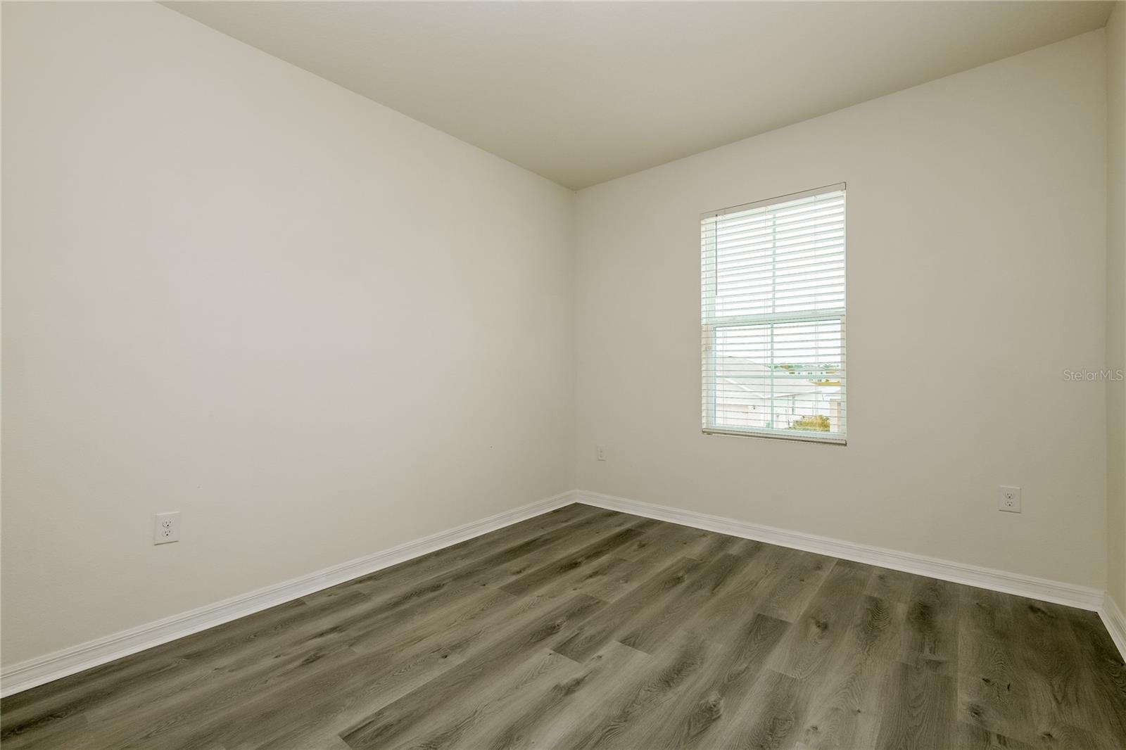 Image 8 of 15 For 4916 Willow Breeze Way